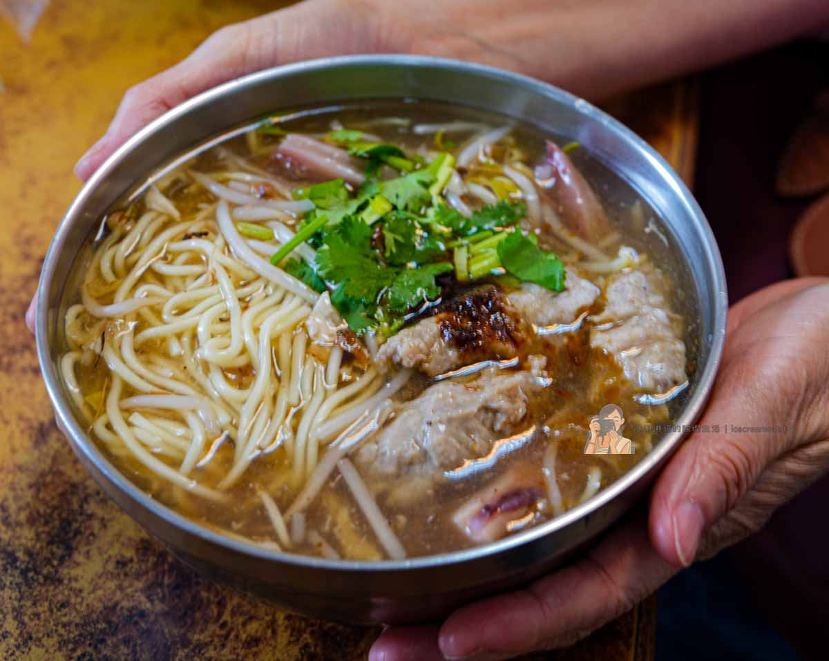 江子翠美食｜松柏街肉羹麵菜單必點肉羹湯 乾麵 魷魚羹，板橋小吃大排長龍 @冰淇淋貓的軟爛生活