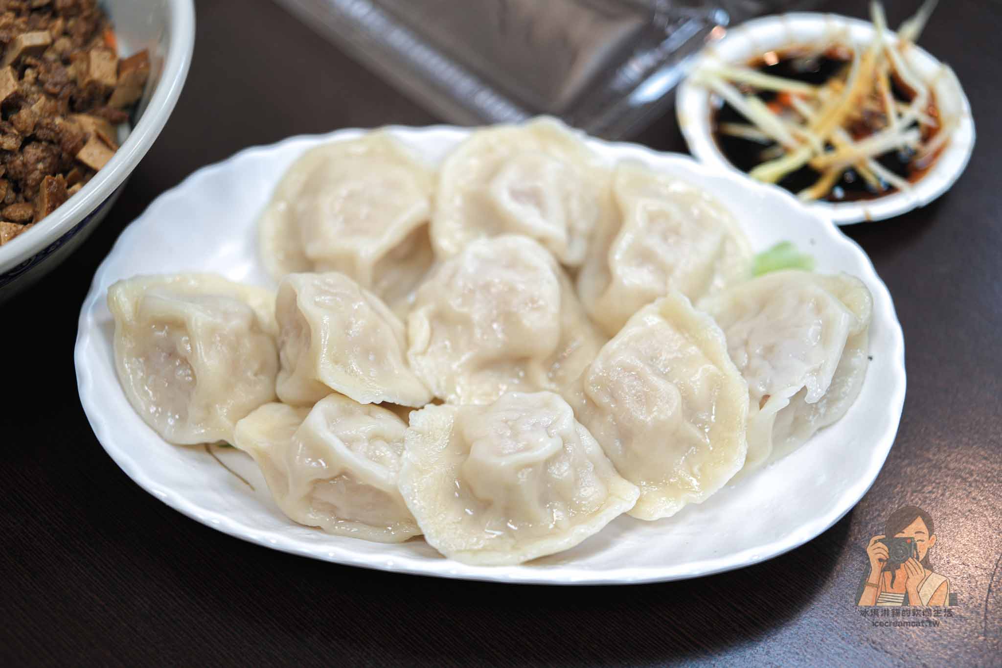 桃園【二畝園麵館】大溪人氣北方麵食，用餐免費停車、菜單必點刀削木須炒麵 @冰淇淋貓的軟爛生活