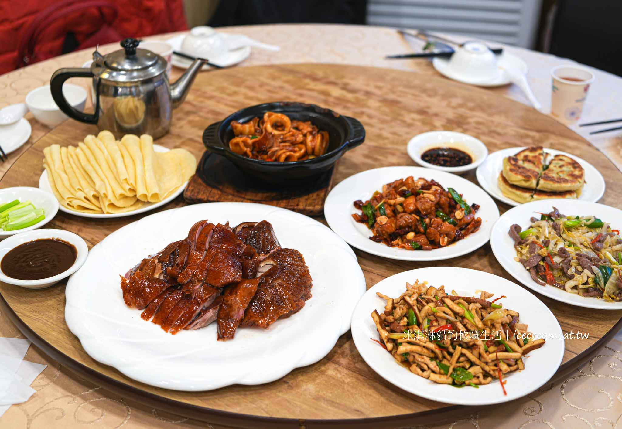【松山美食】真福記脆皮烤鴨桌菜推薦，菜單必點一鴨三吃，捷運小巨蛋聚餐首選 @冰淇淋貓的軟爛生活