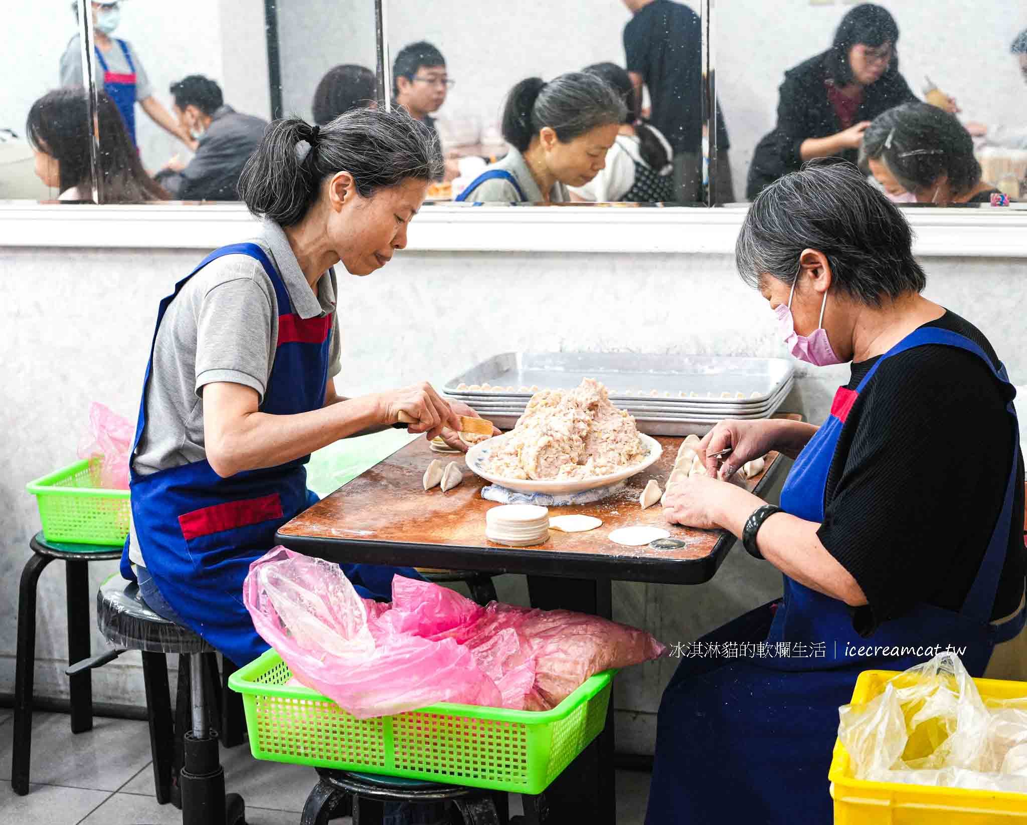【台北南港美食】珍好鍋貼｜捷運後山埤人氣鍋貼推薦，不油膩的平價鍋貼店 @冰淇淋貓的軟爛生活