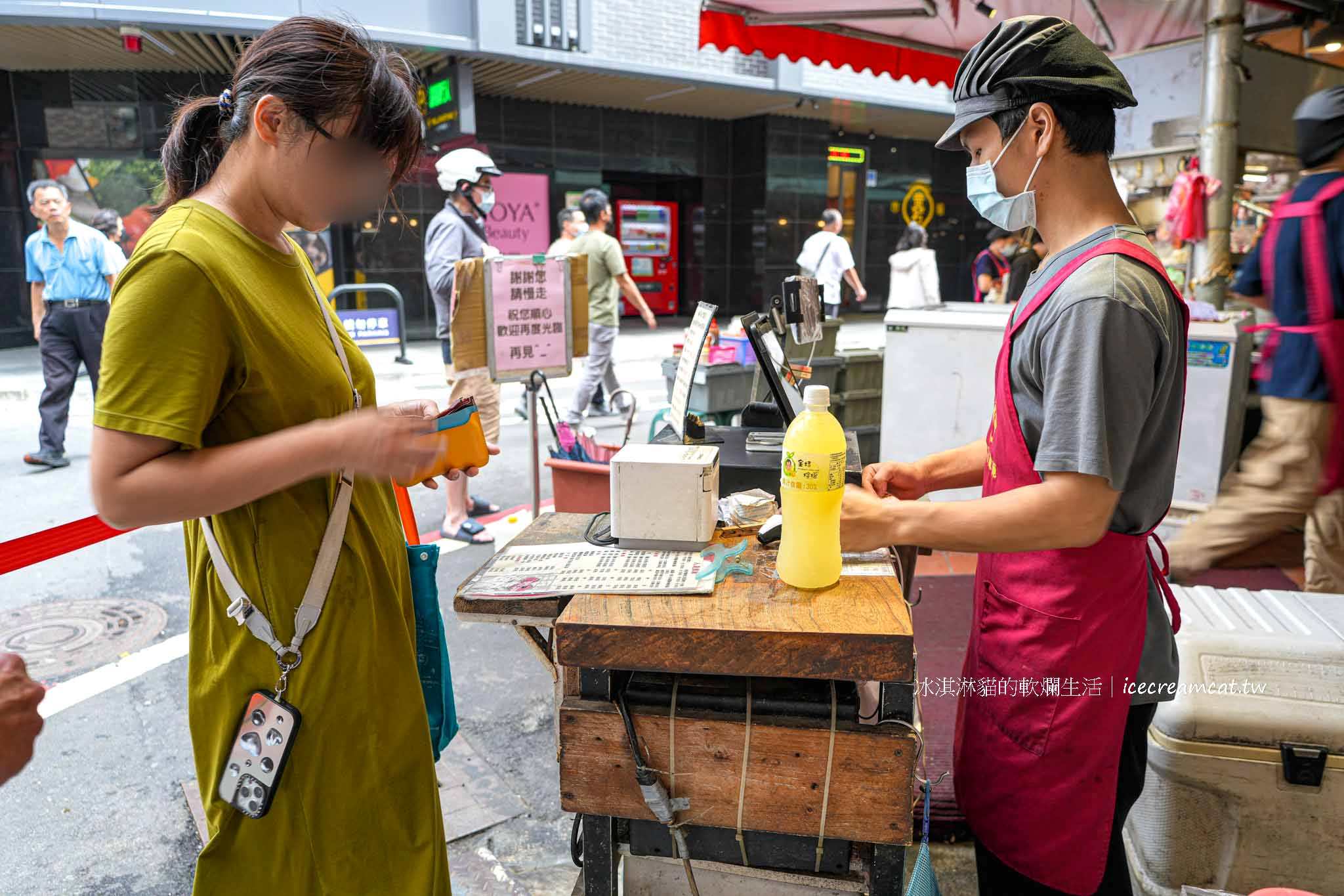 【新北板橋】老曹餛飩｜府中站黃石市場必吃小吃、餛飩湯和紅油抄手推薦 @冰淇淋貓的軟爛生活