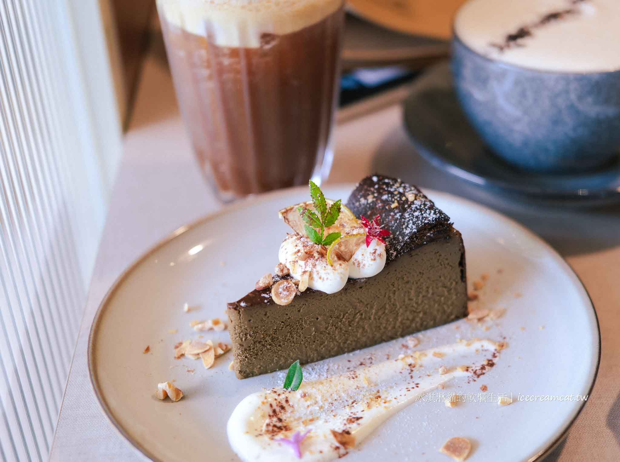 天母【MUSAND COFFEE GRANARY 漠杉咖啡】捷運芝山站不限時咖啡廳｜適合讀書與工作、寵物友善、有 Wi-Fi、有插座 @冰淇淋貓的軟爛生活