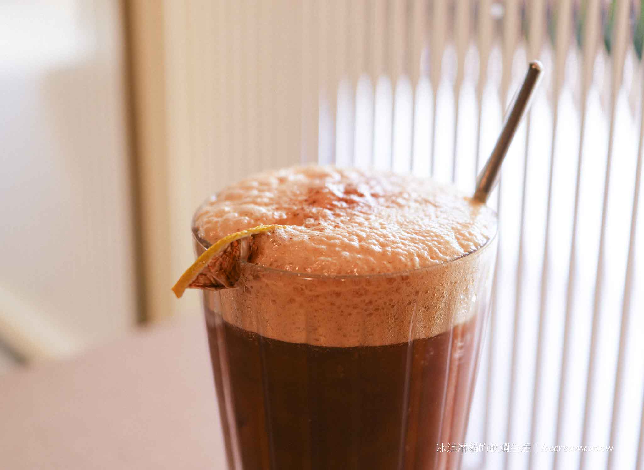 天母【MUSAND COFFEE GRANARY 漠杉咖啡】捷運芝山站不限時咖啡廳｜適合讀書與工作、寵物友善、有 Wi-Fi、有插座 @冰淇淋貓的軟爛生活