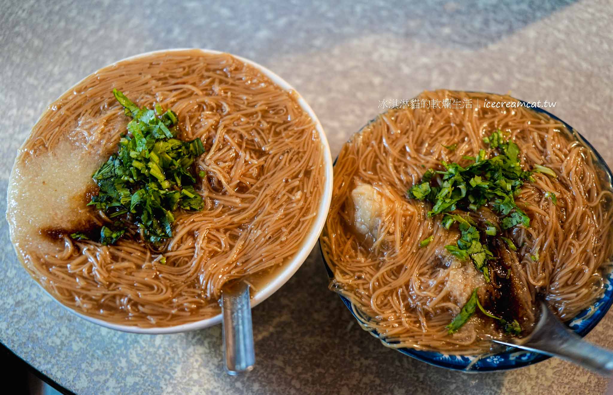 【基隆三沙灣麵線羹】中船路美食魚漿包大腸羹必吃，吃完可到正濱漁港看海 @冰淇淋貓的軟爛生活
