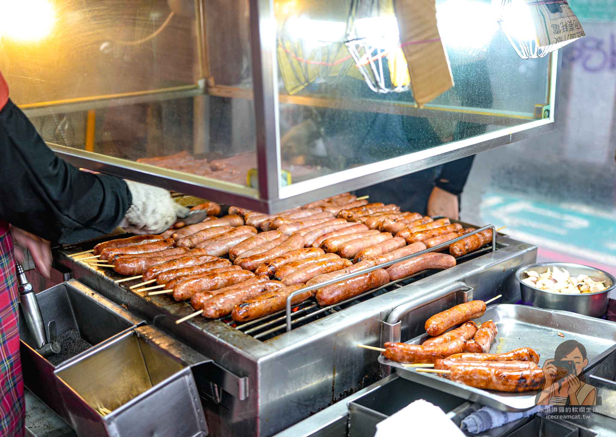 板橋【油庫口蚵仔麵線】谷歌有萬則高評價的麵線與炭烤香腸,捷運新埔站小吃 @冰淇淋貓的軟爛生活 板橋【油庫口蚵仔麵線】谷歌有萬則高評價的麵線與炭烤香腸,捷運新埔站小吃 @冰淇淋貓的軟爛生活