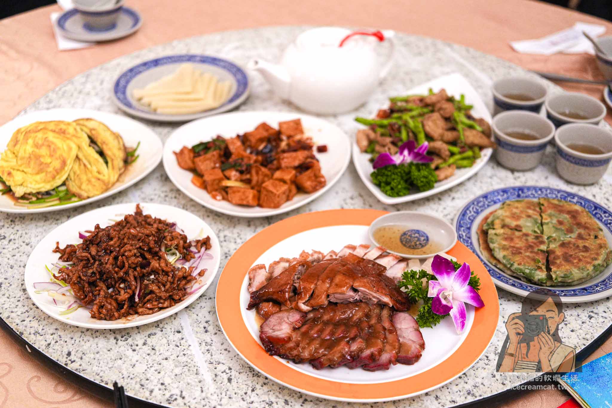 【南港後山埤美食】為福樓必點必點烤鴨、燒臘三拼，外帶便當也優秀 @冰淇淋貓的軟爛生活