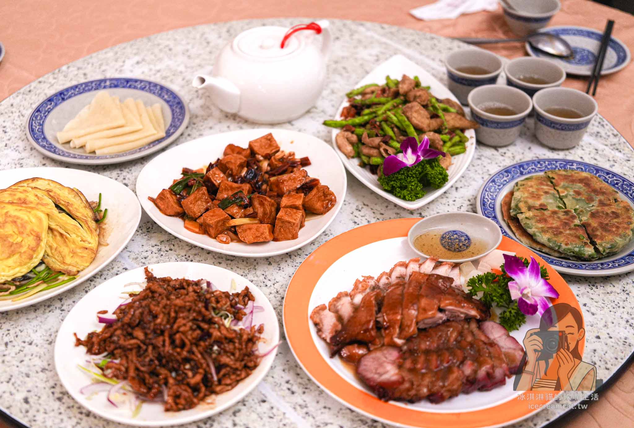 【南港後山埤美食】為福樓必點必點烤鴨、燒臘三拼，外帶便當也優秀 @冰淇淋貓的軟爛生活