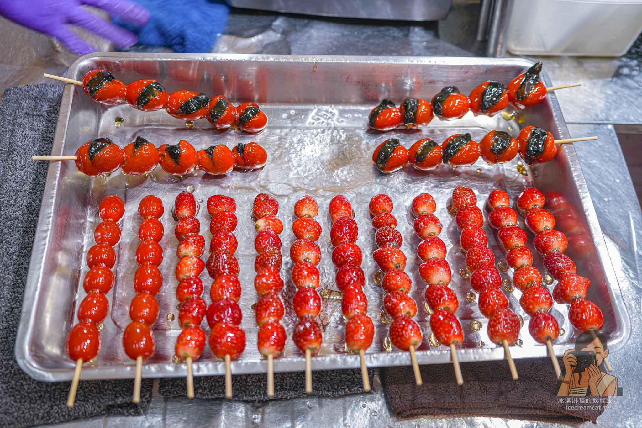 【板橋糖葫蘆】鳥來伯專業糖葫蘆，食尚玩家推薦捷運府中站排隊甜點 @冰淇淋貓的軟爛生活