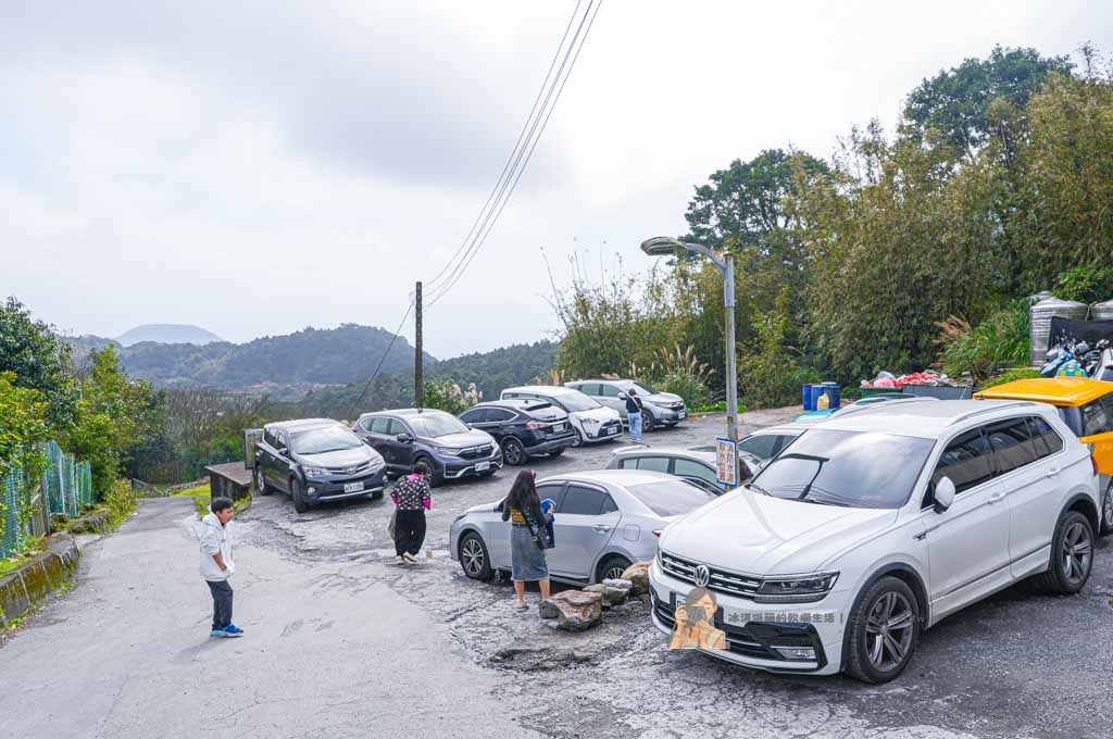 【陽明山餐廳】青菜園必吃菜單土雞、小饅頭、地瓜湯，竹子湖美食必吃土雞店 @冰淇淋貓的軟爛生活