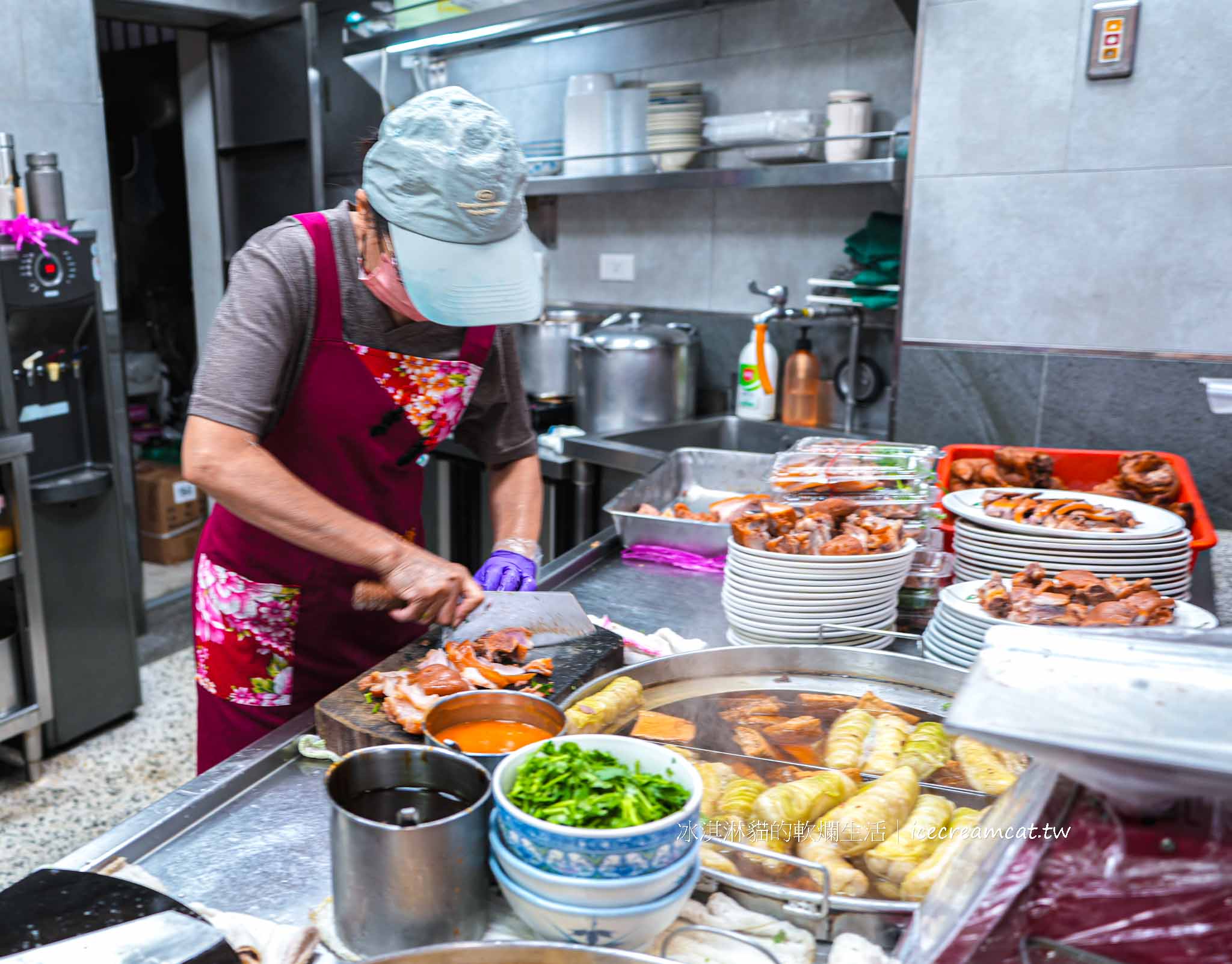 基隆【金龍肉焿】三沙灣排隊小吃,在地人從小吃到大的肉羹菜單必點豬腳 @冰淇淋貓的軟爛生活 基隆【金龍肉焿】三沙灣排隊小吃,在地人從小吃到大的肉羹菜單必點豬腳 @冰淇淋貓的軟爛生活