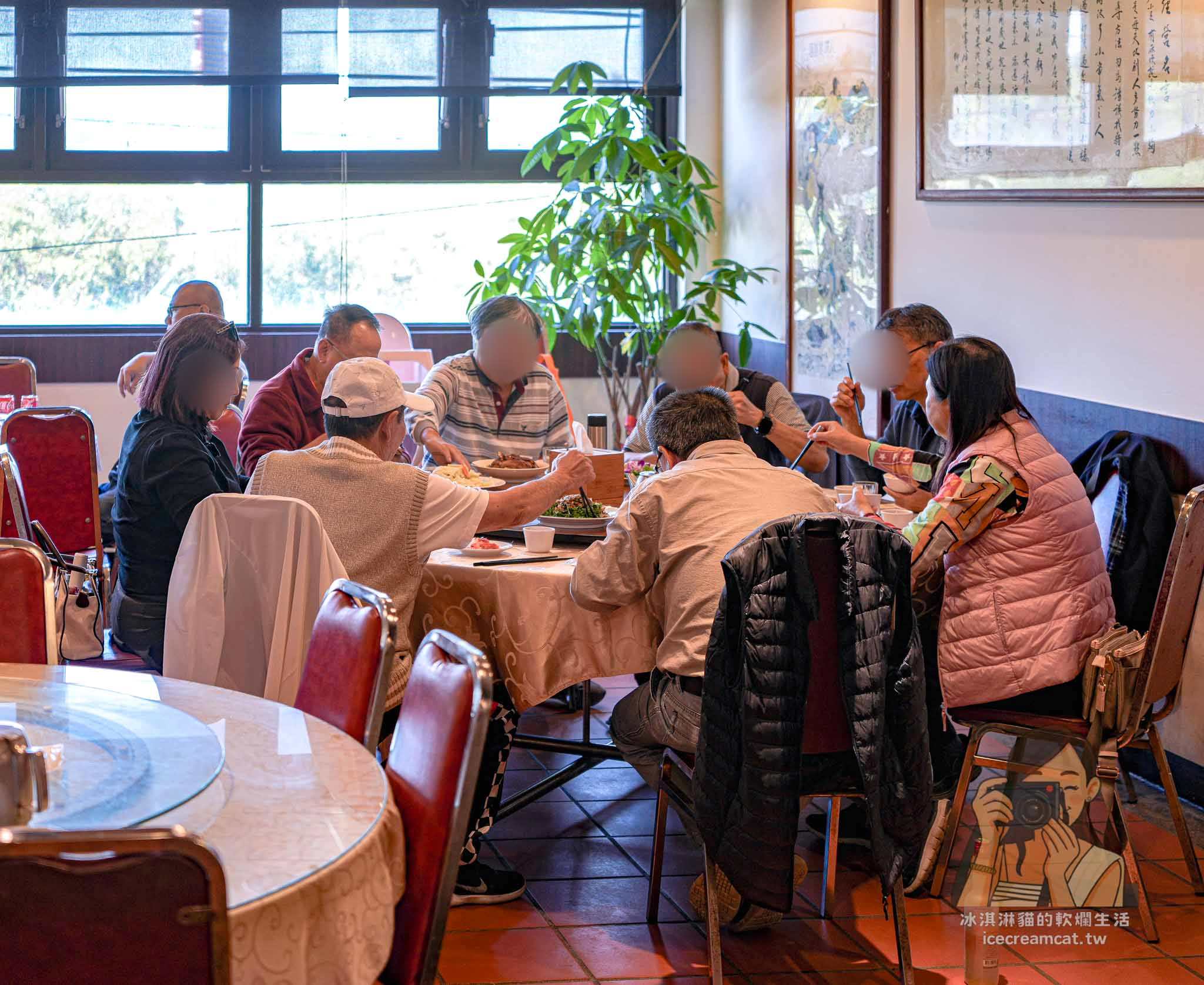 桃園【老地方客家菜】大溪客家餐廳推薦，建議提前訂位！連平日都要客滿 @冰淇淋貓的軟爛生活
