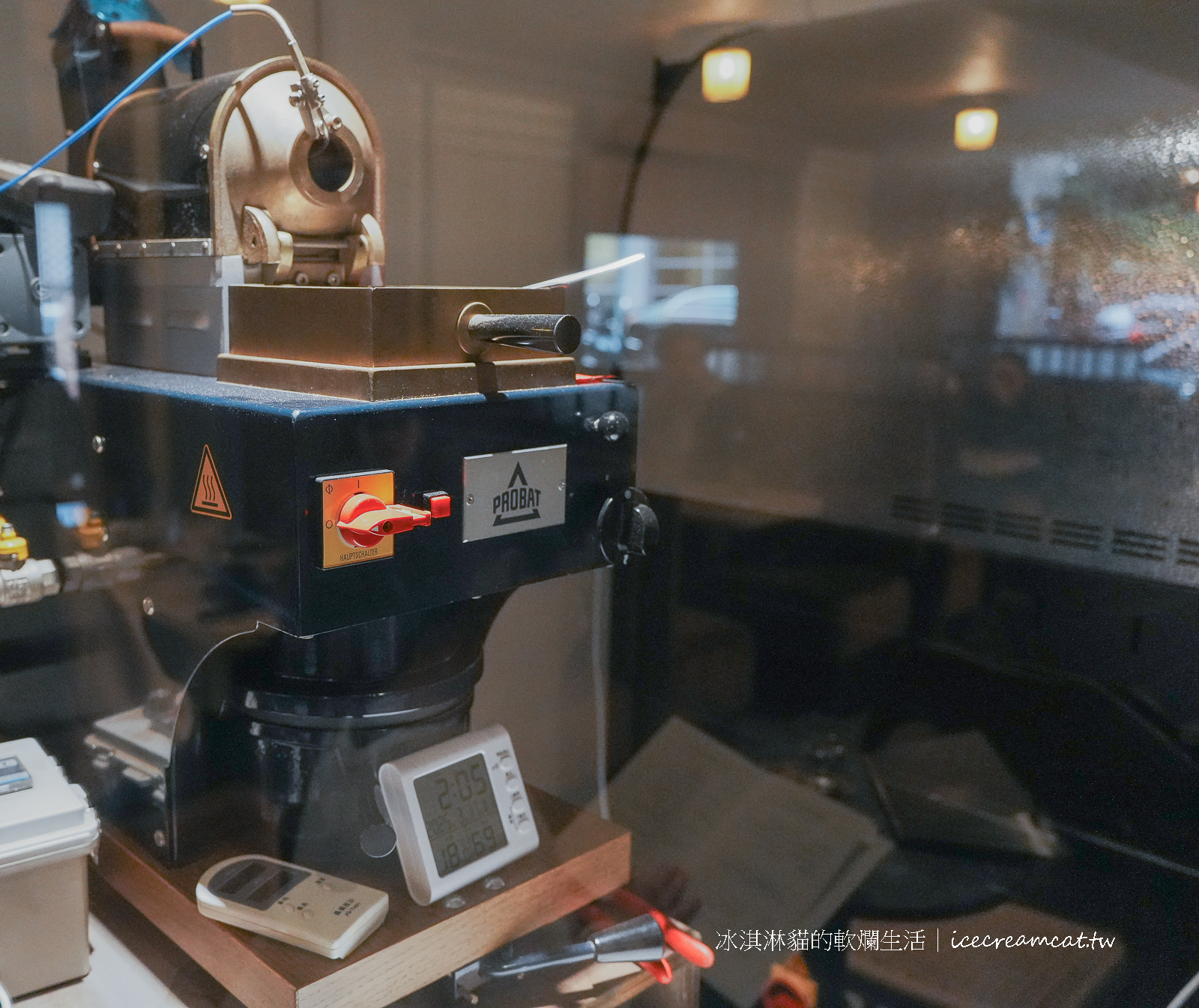 RUFOUS COFFEE ROASTERS 二店｜台北中山國中站新址，入選2025世界百大咖啡館的必訪咖啡廳 @冰淇淋貓的軟爛生活