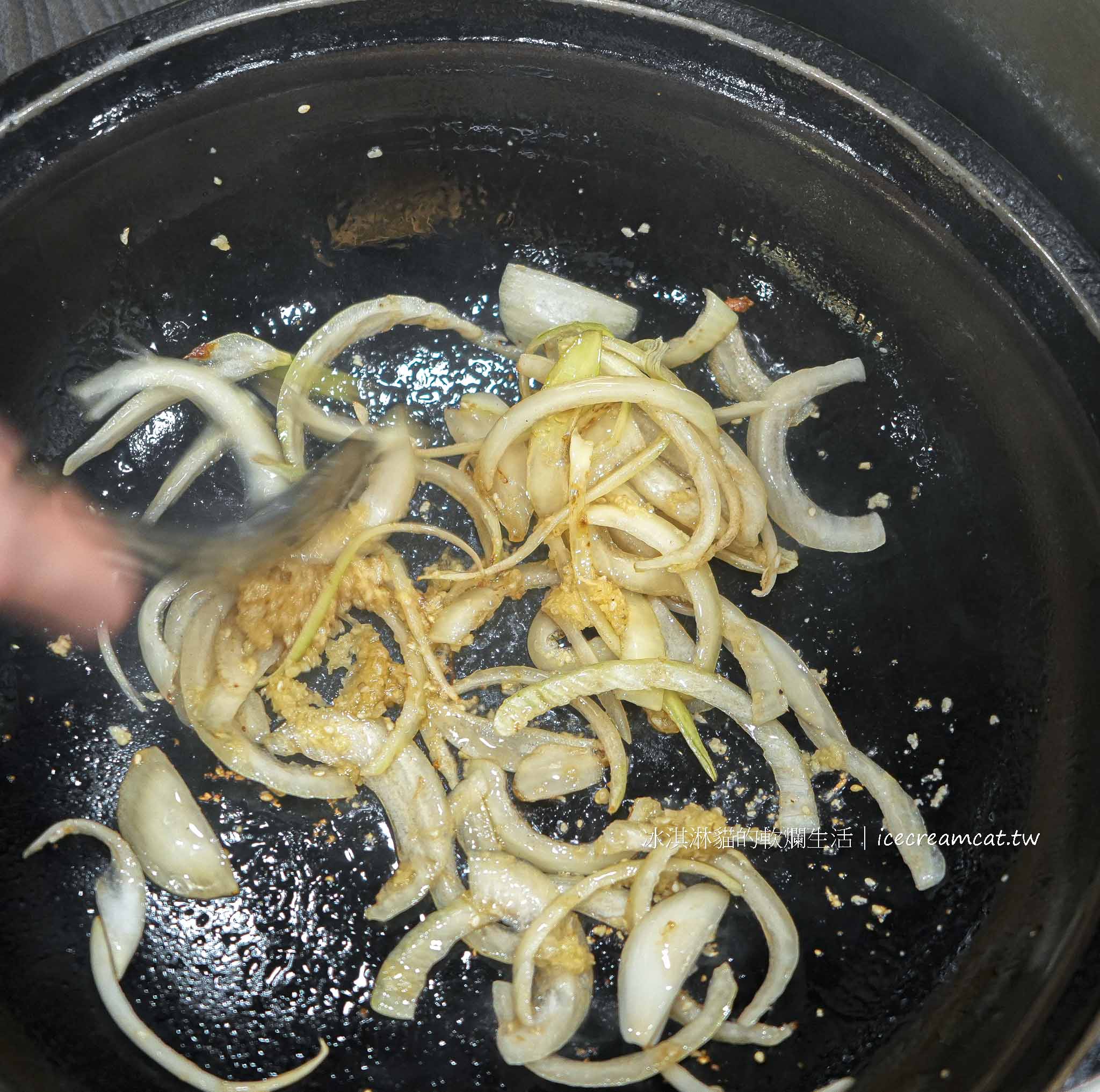 基隆【義美石頭火鍋】無法預約,譽為北台灣最強火鍋餐廳,基隆塔附近美食 @冰淇淋貓的軟爛生活 基隆【義美石頭火鍋】無法預約,譽為北台灣最強火鍋餐廳,基隆塔附近美食 @冰淇淋貓的軟爛生活