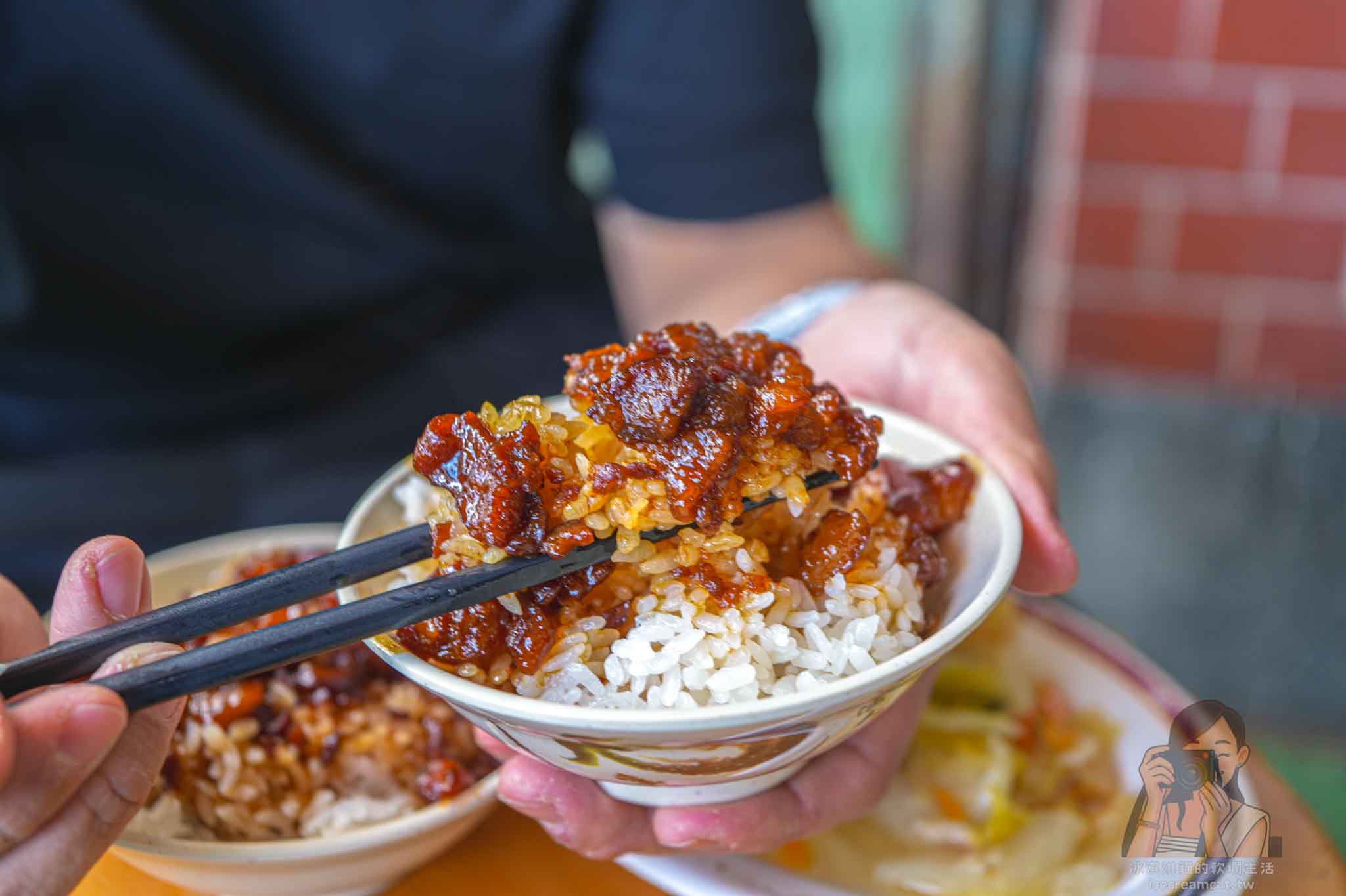 【三重美食】店老大魯肉飯，米其林推薦店小二分店，菜單必點滷肉飯與蝦仁羹 @冰淇淋貓的軟爛生活