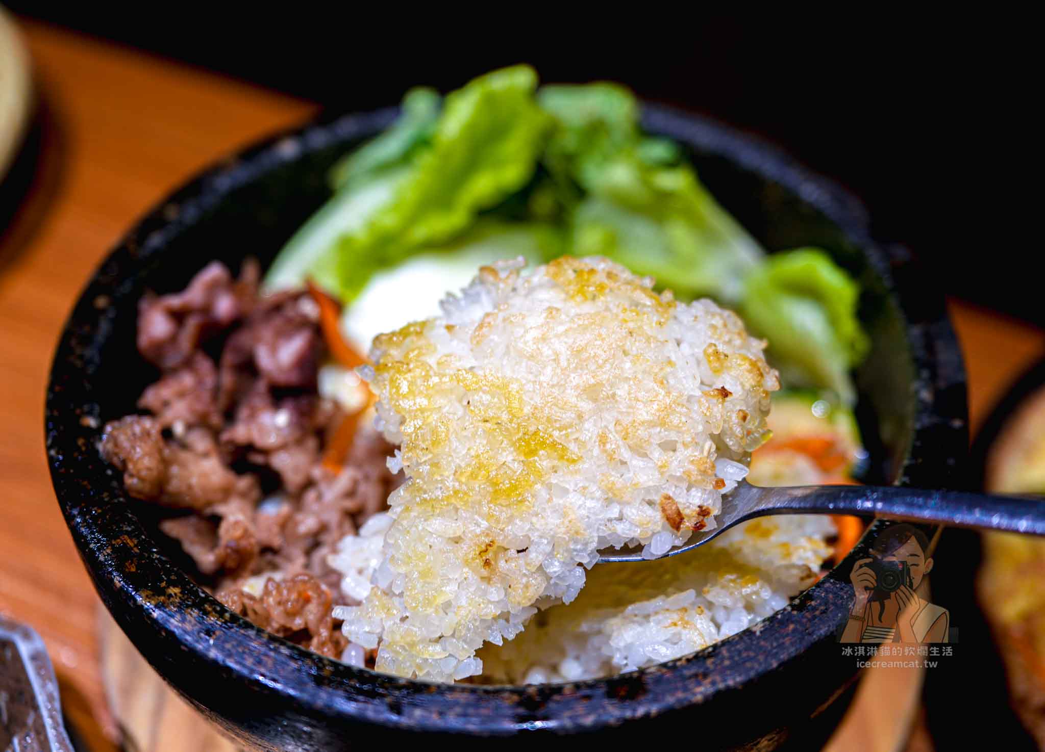 板橋韓式烤肉推薦｜ABV Bar & Kitchen 韓式餐酒館 專人代烤燒肉＋餐酒搭配 @冰淇淋貓的軟爛生活