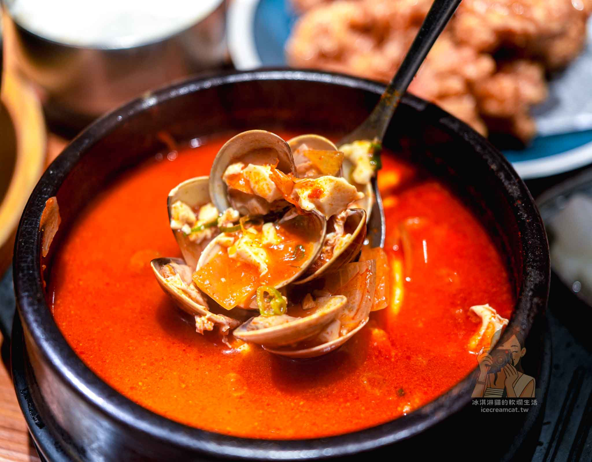 板橋韓式烤肉推薦｜ABV Bar & Kitchen 韓式餐酒館 專人代烤燒肉＋餐酒搭配 @冰淇淋貓的軟爛生活