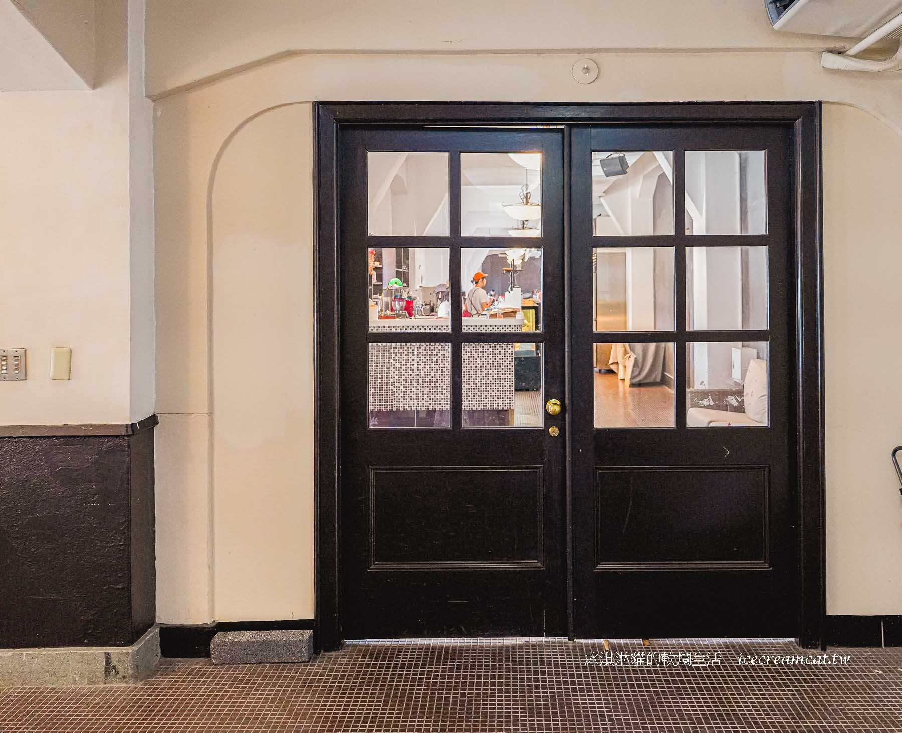 中山堂【4F劇場咖啡】西門站附近不限時咖啡廳, 下午茶約會拍照好愜意 @冰淇淋貓的軟爛生活 中山堂【4F劇場咖啡】西門站附近不限時咖啡廳, 下午茶約會拍照好愜意 @冰淇淋貓的軟爛生活