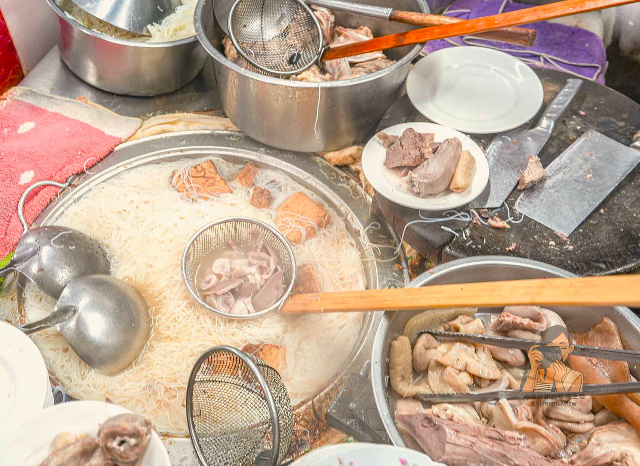 【東門市場美食】羅媽媽米粉湯菜單必點黑白切、湯頭好喝又耐吃的米粉湯 @冰淇淋貓的軟爛生活