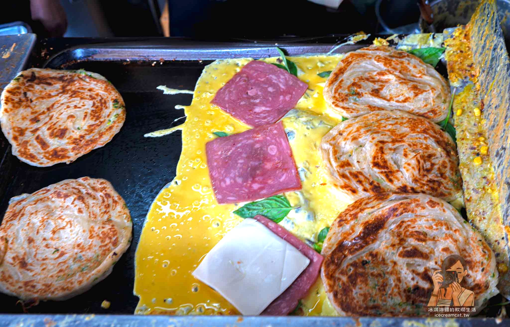 台北【永康街美食】天津蔥抓餅｜東門站排隊蔥抓餅，誠記越南麵食旁人氣小吃 @冰淇淋貓的軟爛生活