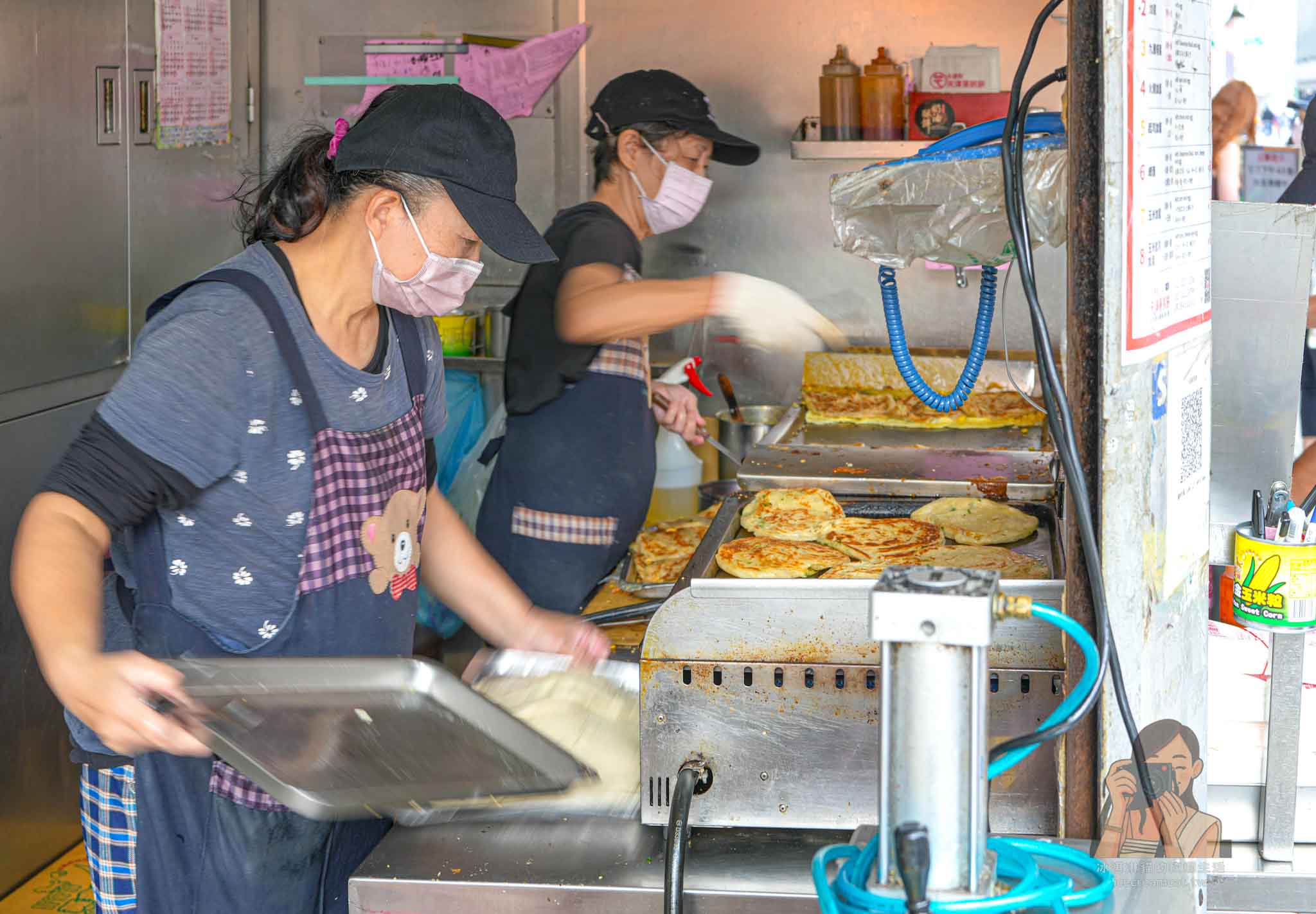 台北【永康街美食】天津蔥抓餅｜東門站排隊蔥抓餅，誠記越南麵食旁人氣小吃 @冰淇淋貓的軟爛生活