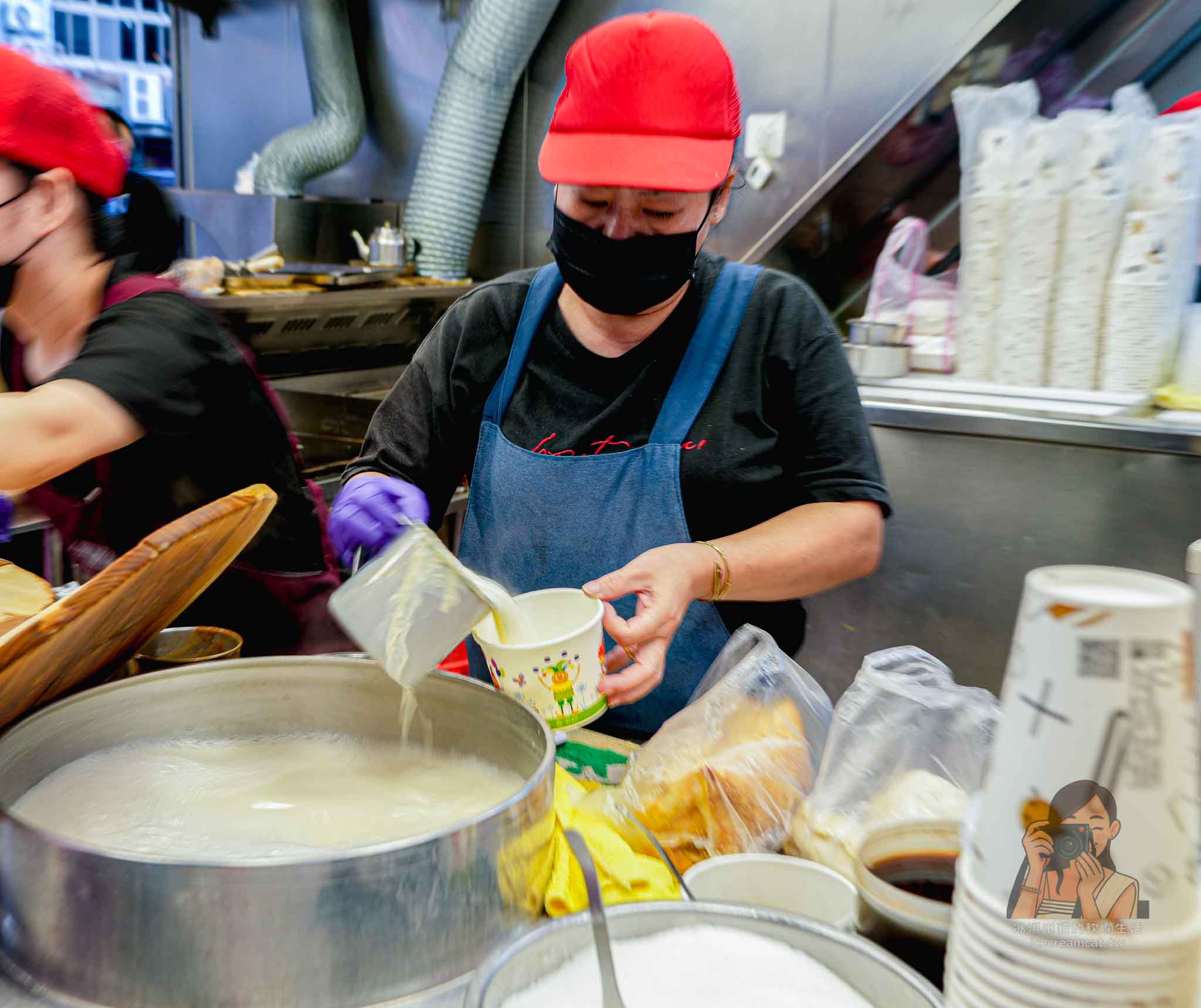 【中山區美食】曾家豆漿｜錦州街宵夜外帶名店，被豆漿耽誤的葡式蛋塔店 @冰淇淋貓的軟爛生活