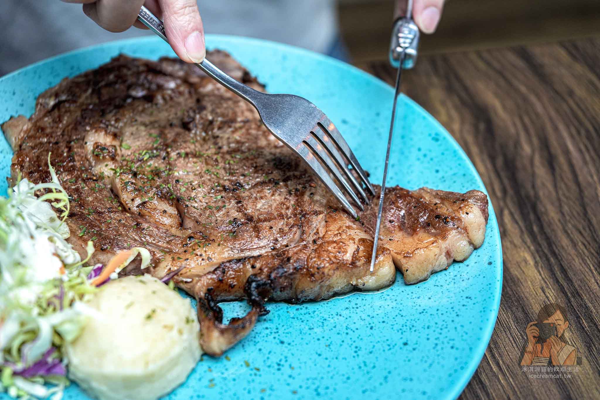 台北東區【ABV Bar & Kitchen】美式餐酒館,忠孝敦化站宵夜、精釀啤酒推薦 @冰淇淋貓的軟爛生活 台北東區【ABV Bar & Kitchen】美式餐酒館,忠孝敦化站宵夜、精釀啤酒推薦 @冰淇淋貓的軟爛生活