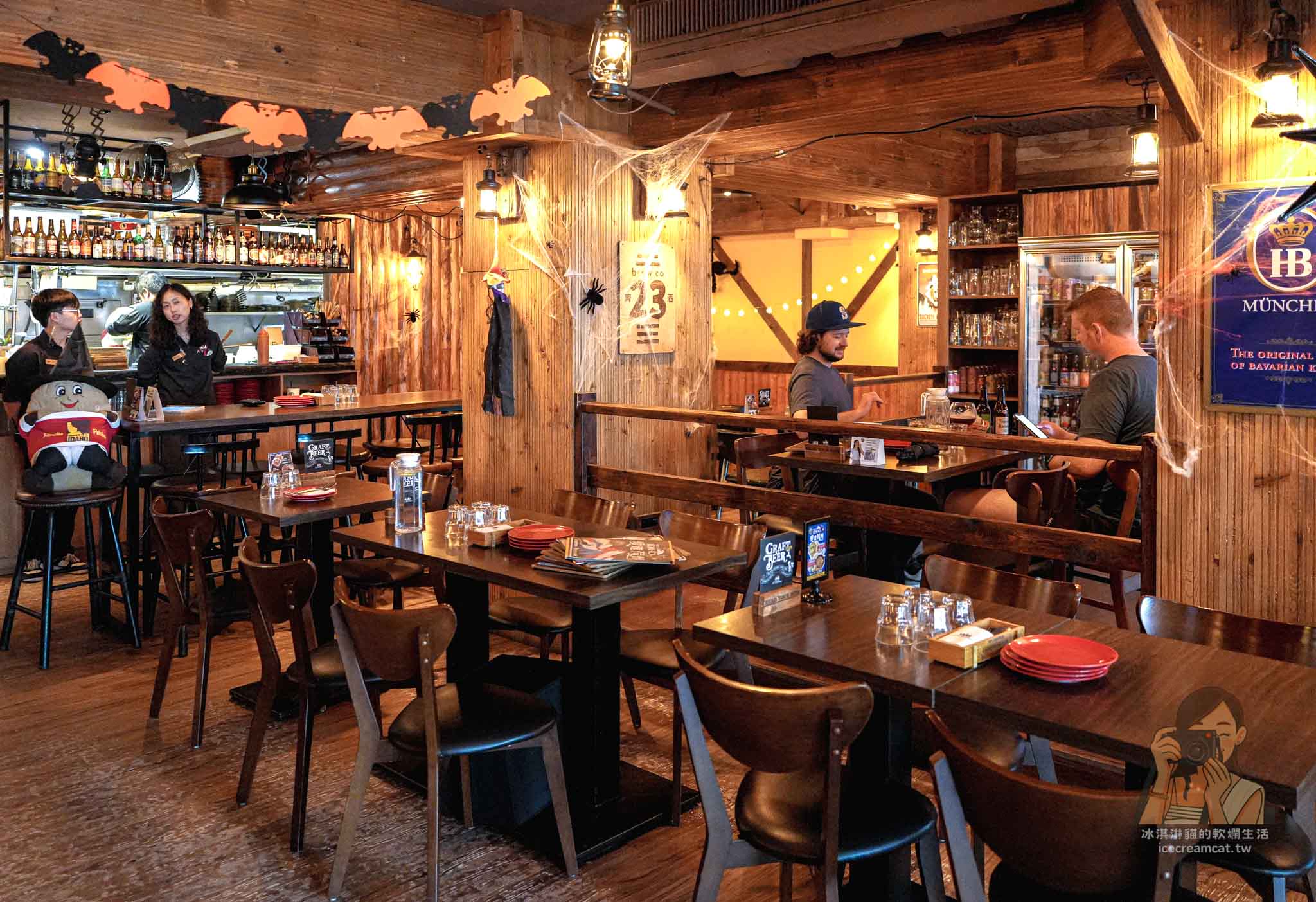 台北東區【ABV Bar & Kitchen】美式餐酒館,忠孝敦化站宵夜、精釀啤酒推薦 @冰淇淋貓的軟爛生活 台北東區【ABV Bar & Kitchen】美式餐酒館,忠孝敦化站宵夜、精釀啤酒推薦 @冰淇淋貓的軟爛生活