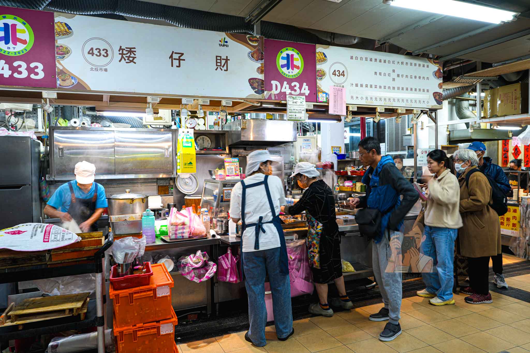 【北投美食】矮仔財滷肉飯北投市場必吃黑金蹄膀！CNN評選台灣小吃推薦 @冰淇淋貓的軟爛生活