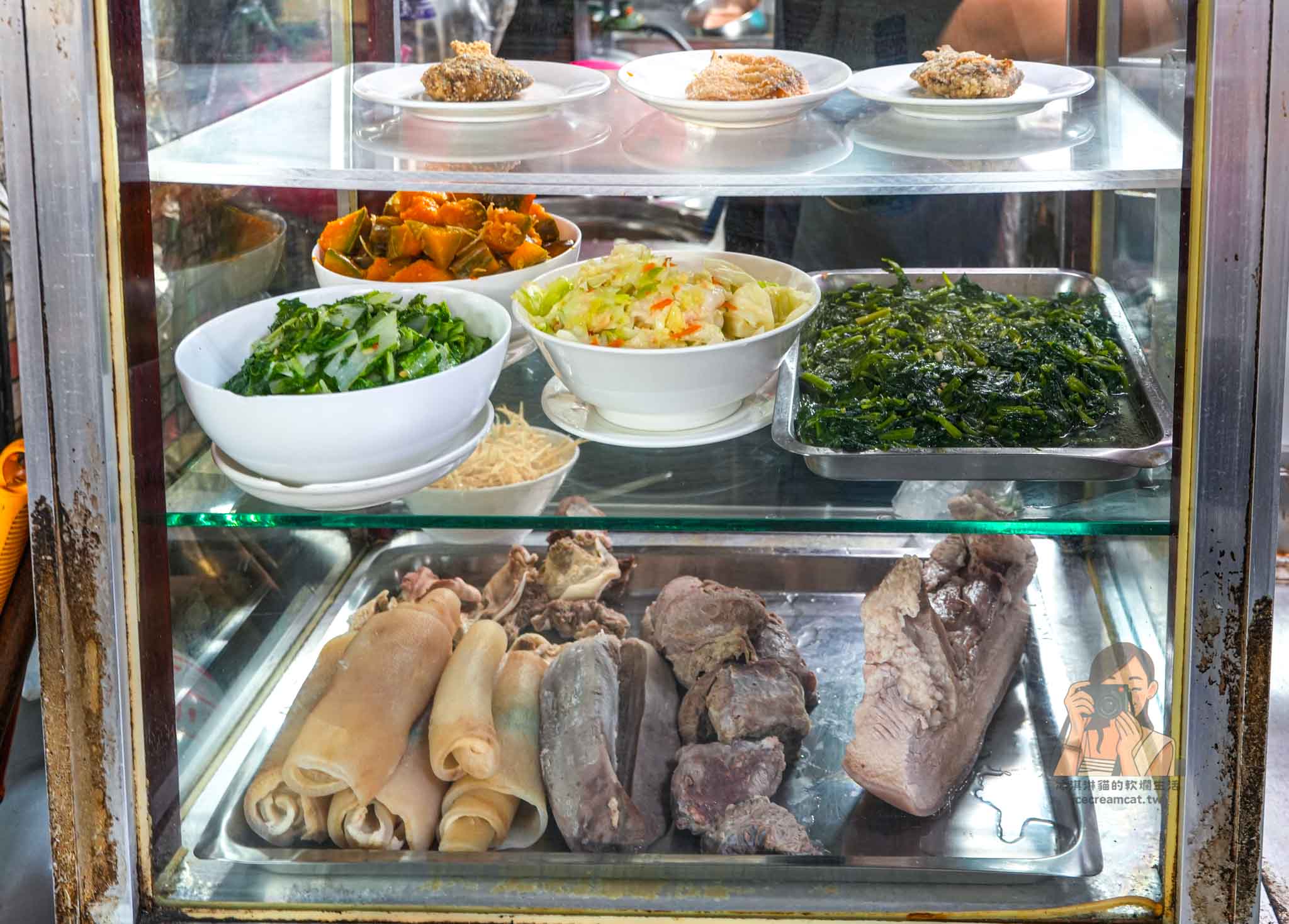 【東門市場必吃】東門城滷肉飯 三代傳承老滷、信義路二段排隊滷肉飯 @冰淇淋貓的軟爛生活