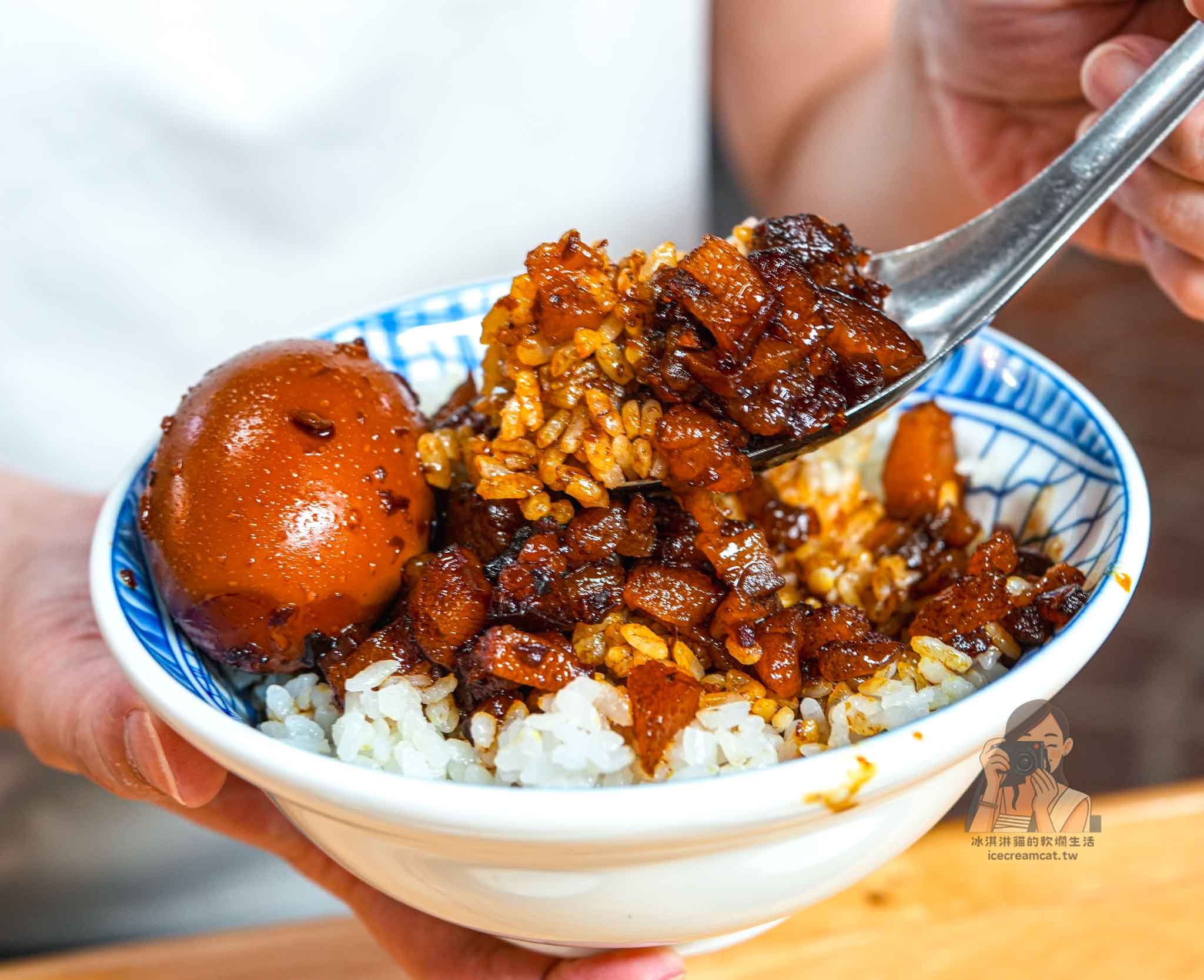 【東門市場必吃】東門城滷肉飯 三代傳承老滷、信義路二段排隊滷肉飯 @冰淇淋貓的軟爛生活