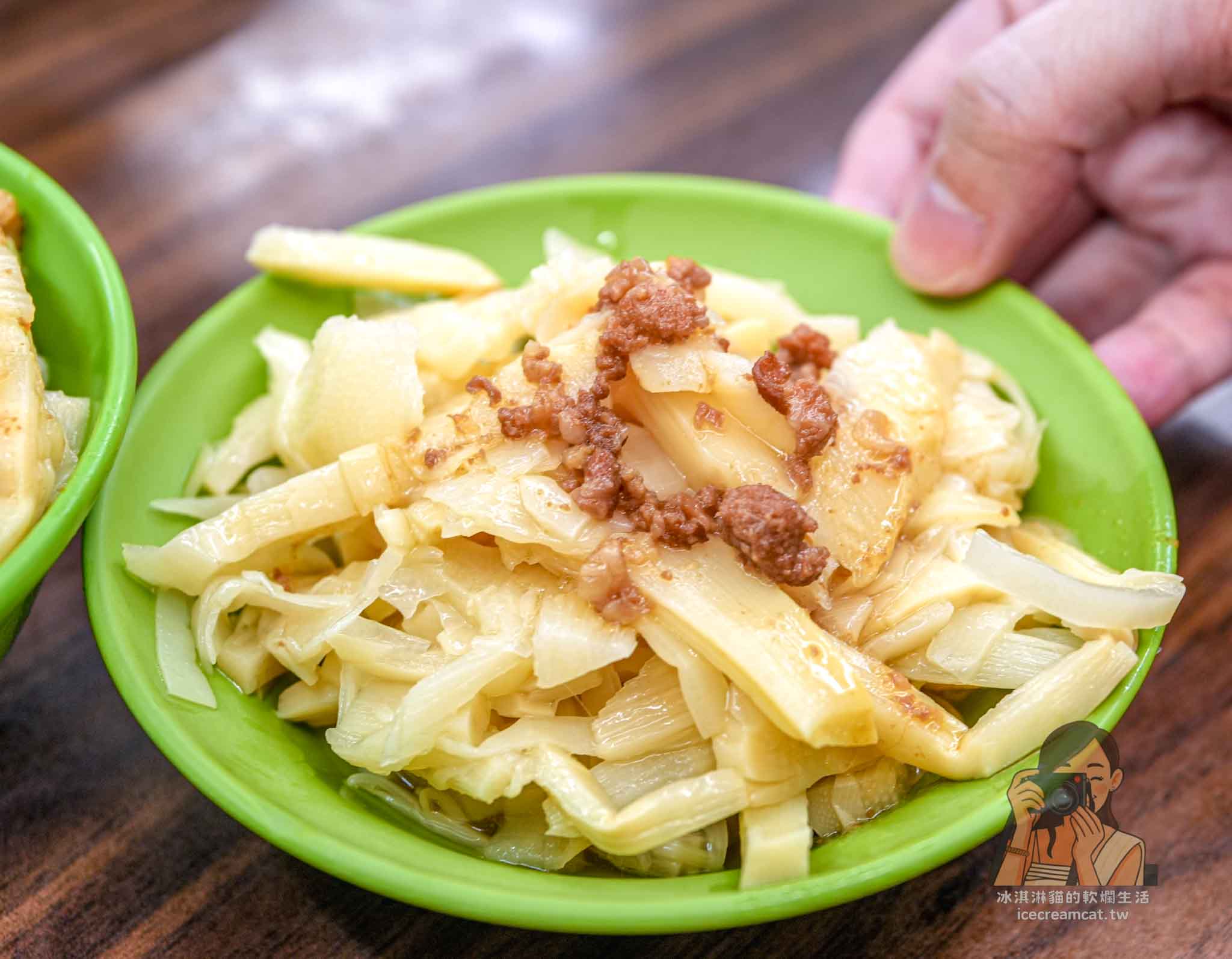 台北【東門赤肉羹】臨沂街56號東門市場美食，赤肉羹份量多、菜單價格親民 @冰淇淋貓的軟爛生活