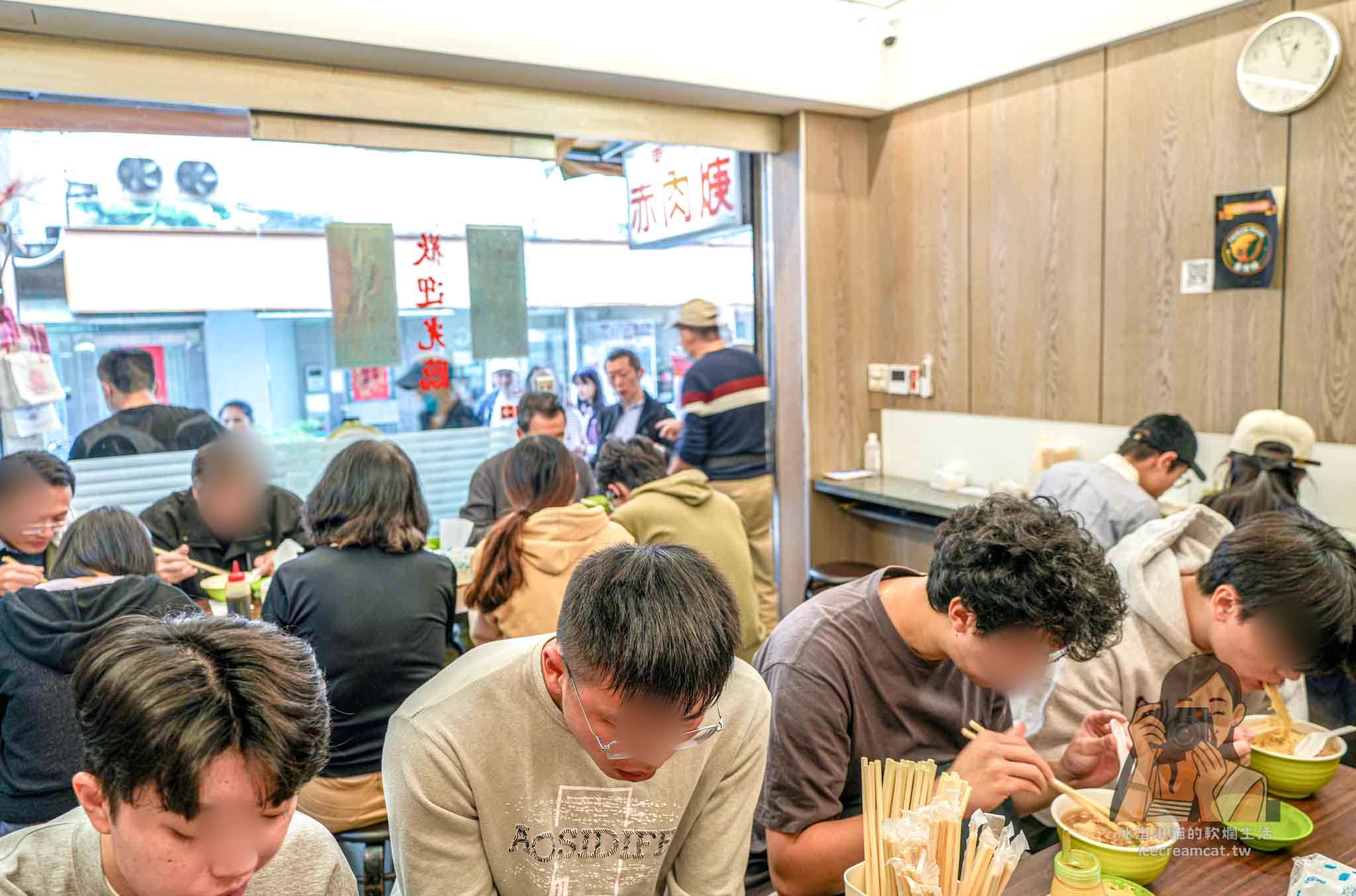 台北【東門赤肉羹】臨沂街56號東門市場美食，赤肉羹份量多、菜單價格親民 @冰淇淋貓的軟爛生活