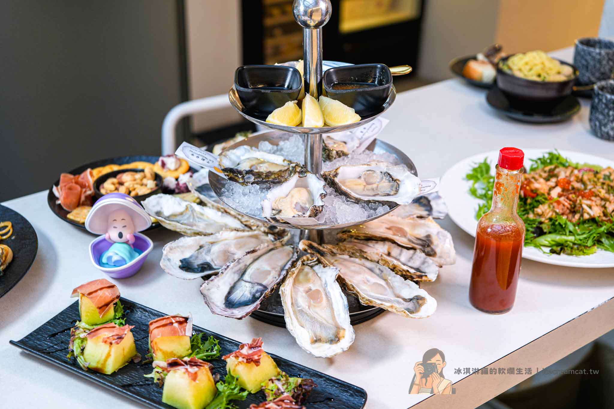 忠孝復興站 | She&rsquo;ll Oyster bar ｜敘｜台北東區生蠔吧宵夜約會續攤好去處！必點日本生蠔塔與法國空運吉拉朵生蠔 @冰淇淋貓的軟爛生活