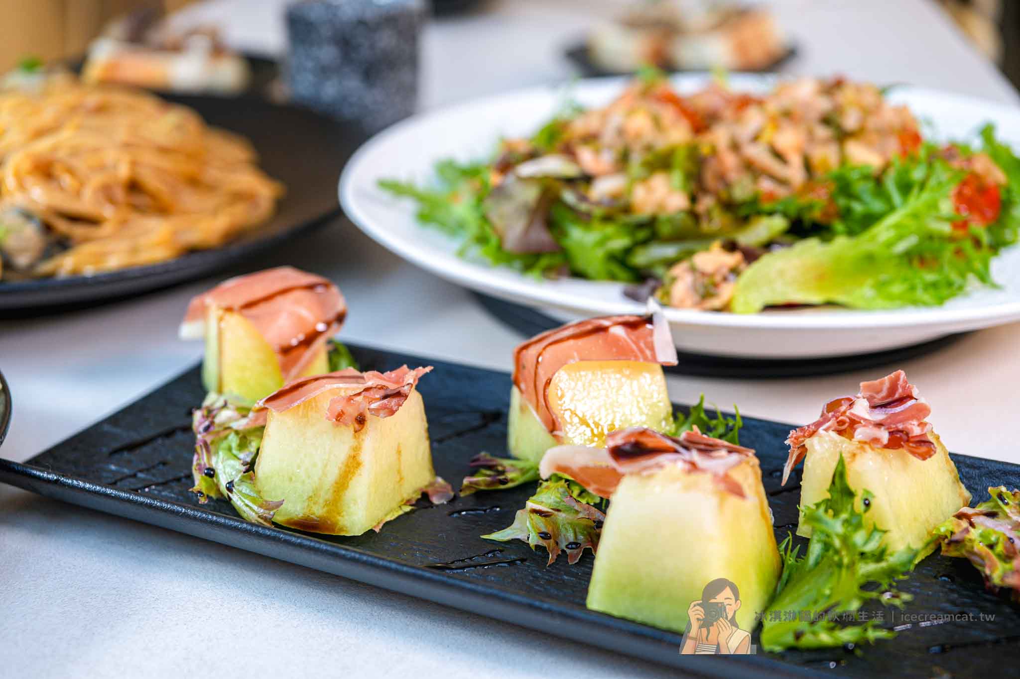 忠孝復興站 | She&rsquo;ll Oyster bar ｜敘｜台北東區生蠔吧宵夜約會續攤好去處！必點日本生蠔塔與法國空運吉拉朵生蠔 @冰淇淋貓的軟爛生活