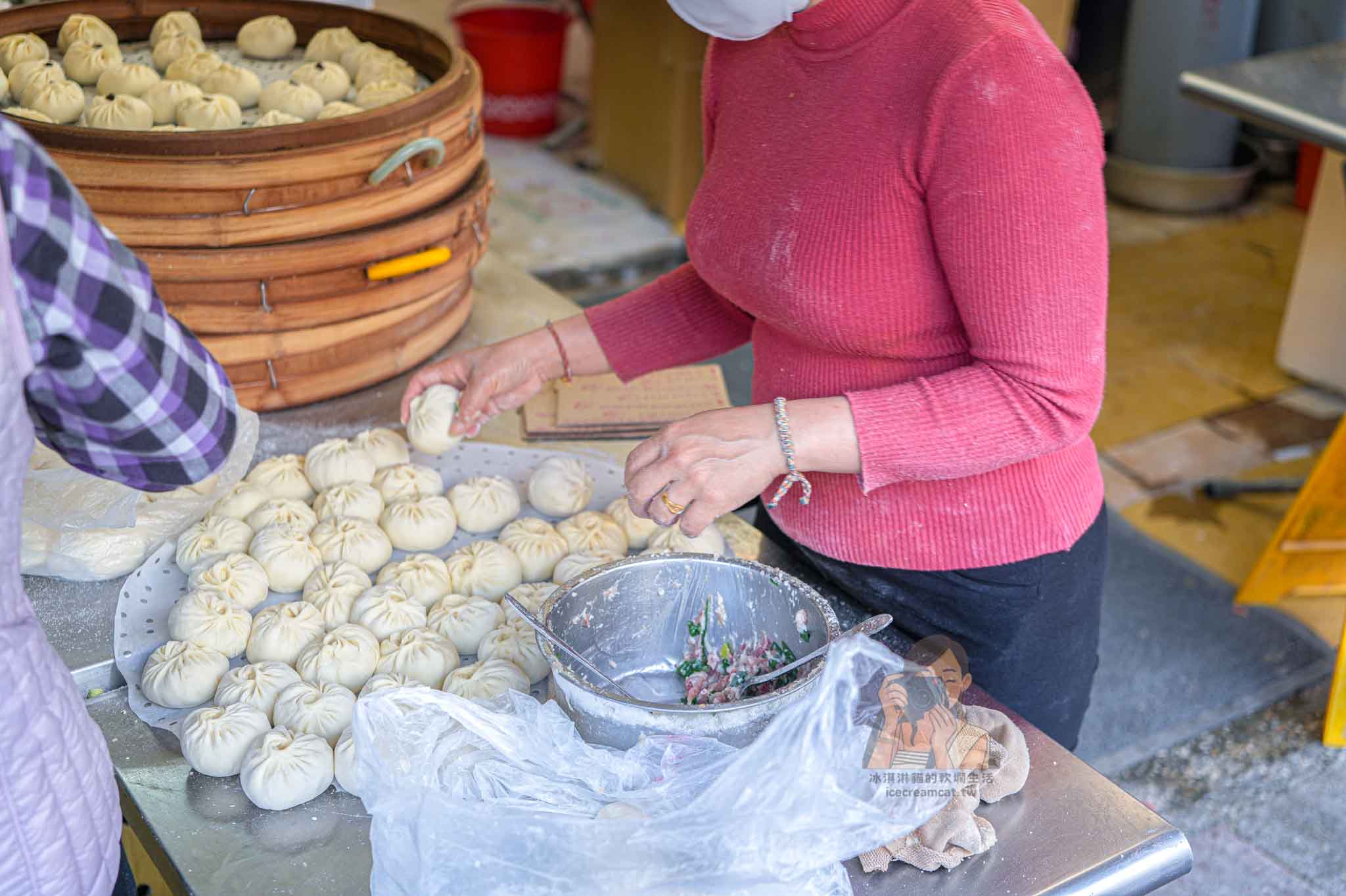 金山老街美食【金山王肉包】中山路排隊名店，菜單價格交通，新北必吃包子 @冰淇淋貓的軟爛生活