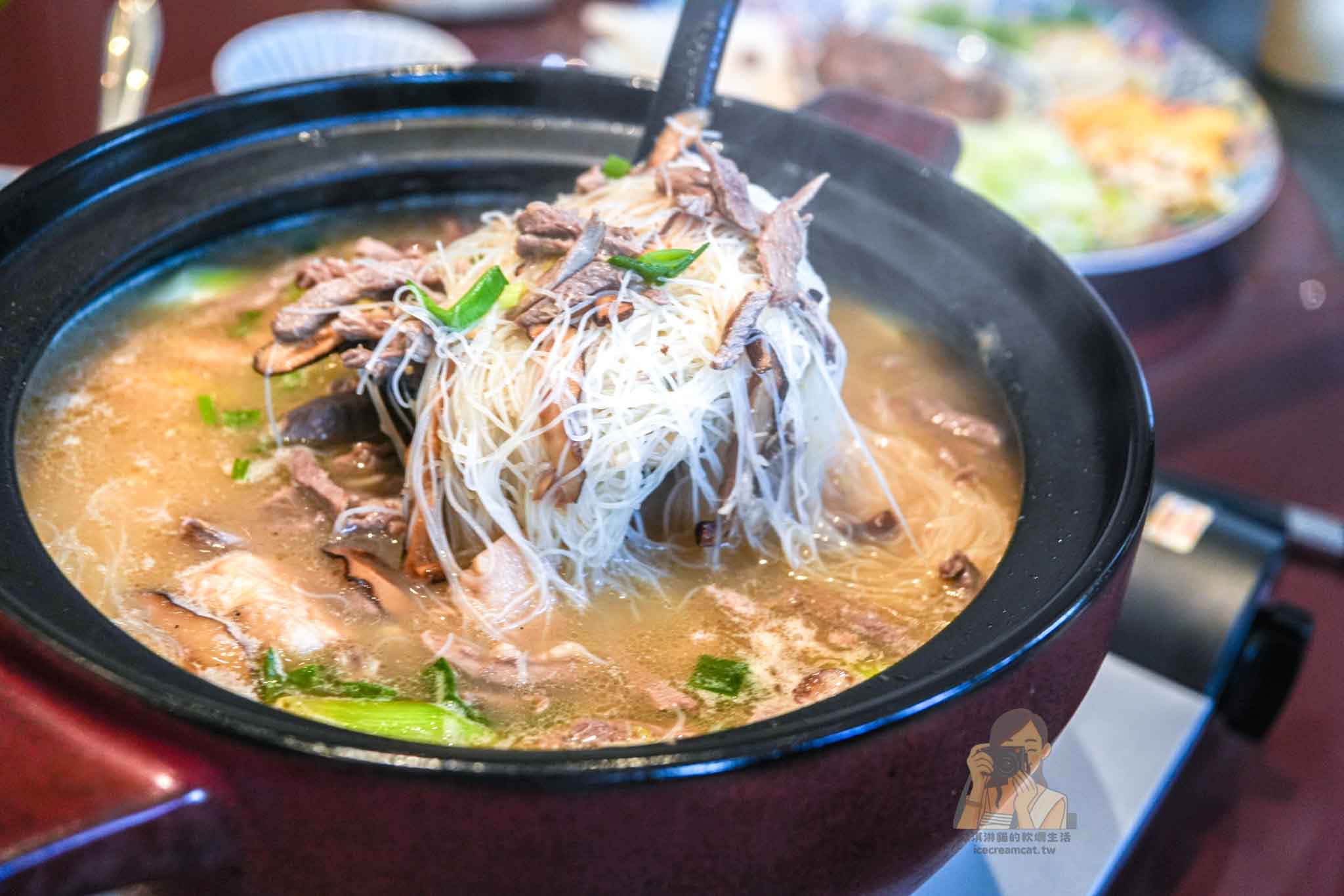 【北投美食】泉源閣 Bando Club｜ 晶華酒店集團 北投晶泉丰旅台式辦桌菜，總舖師烤鴨六吃 @冰淇淋貓的軟爛生活