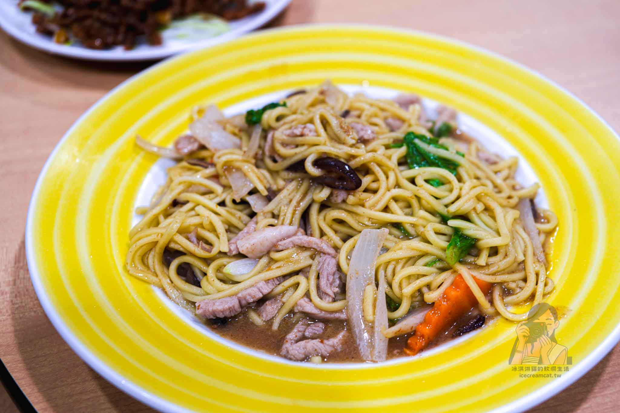 天母美食｜阿甘小館中山北路七段 30年老店，菜單必吃鹽焗雞與熱炒 @冰淇淋貓的軟爛生活