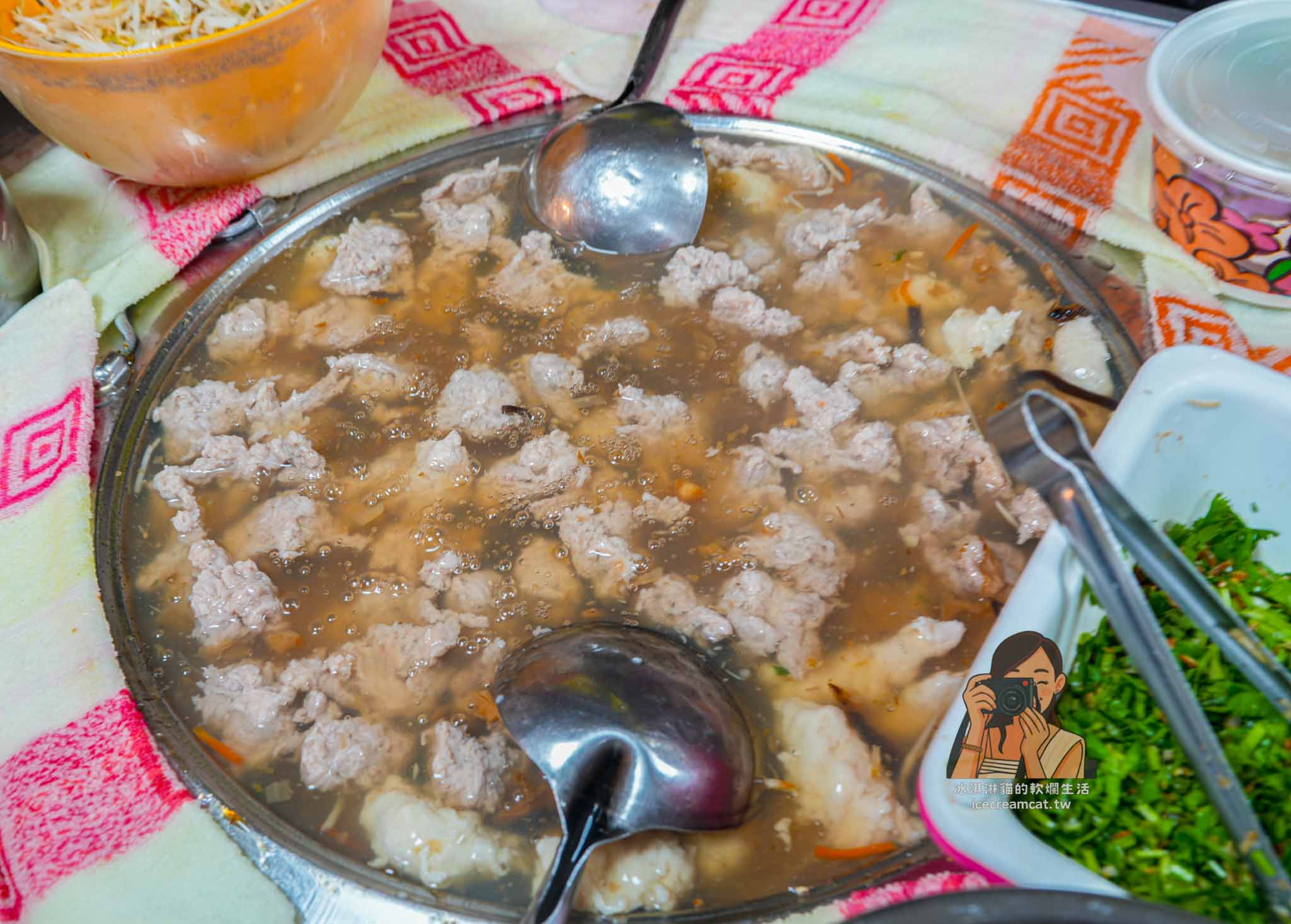 【北投美食】上全肉羹 北投市場巷弄排隊小吃，早餐就能吃到的在地肉羹 @冰淇淋貓的軟爛生活
