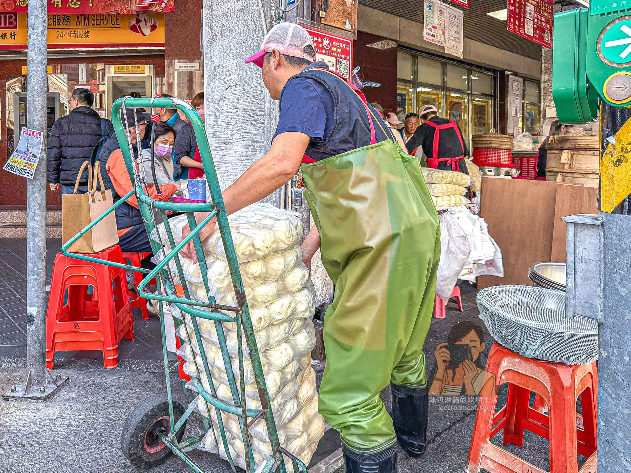 妙口四神湯肉包【迪化街美食】台北大稻埕必吃四神湯與肉包排隊名店 @冰淇淋貓的軟爛生活