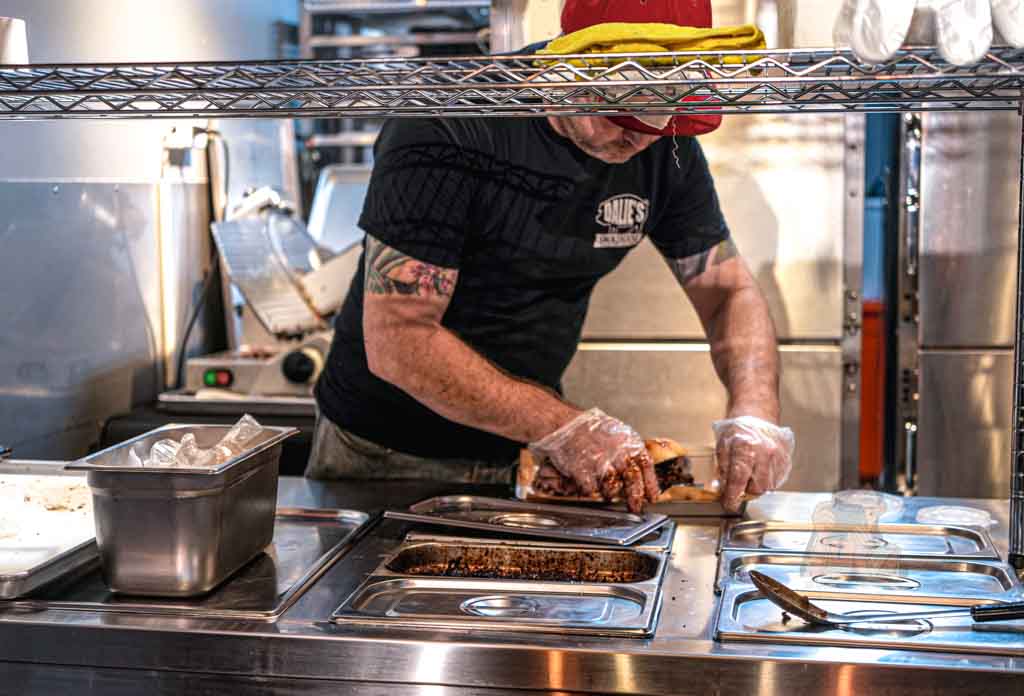 忠孝復興美食【Que&Go】南港Bogart’s Smokehouse分店，BBQ漢堡外帶店 @冰淇淋貓的軟爛生活