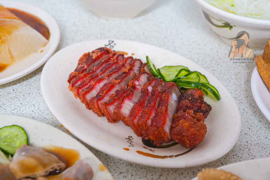 【石牌鹹粥】北投金龍市場早午餐 鹹粥＋炸物在地人愛店，北投運動中心美食 @冰淇淋貓的軟爛生活