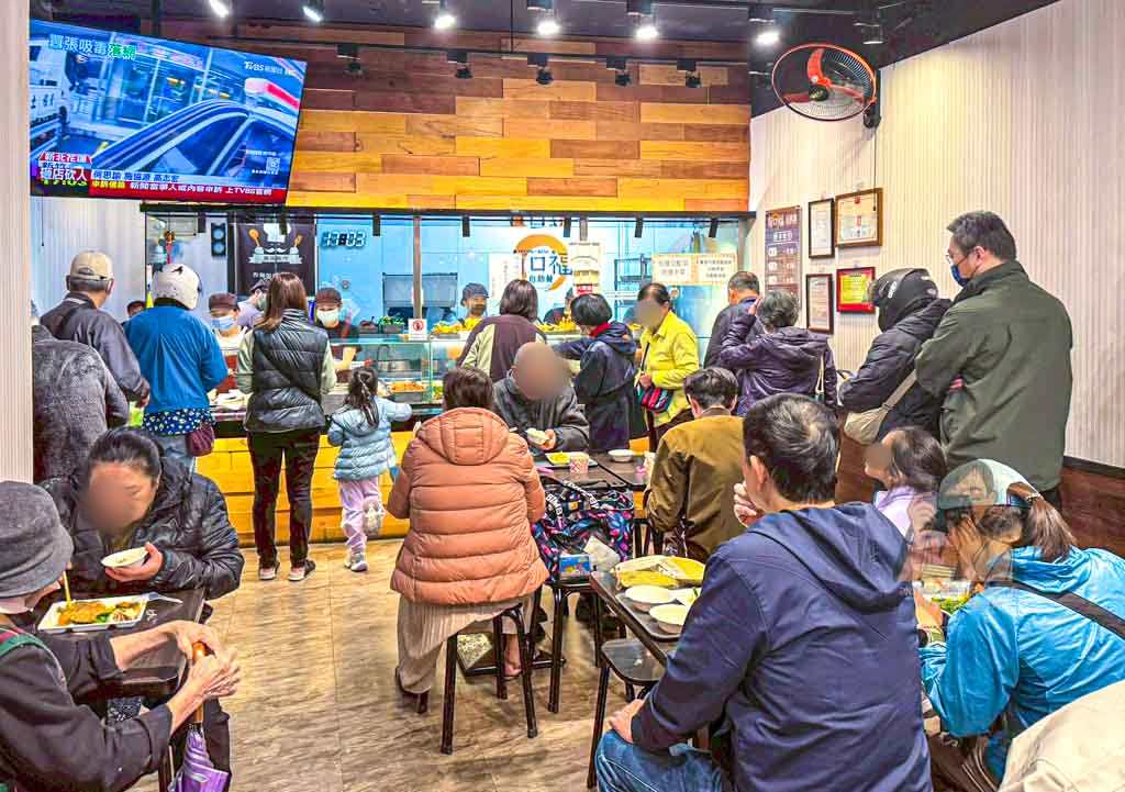 【有口福自助餐】北投石牌平價自助餐推薦，百元便當主菜＋4配菜超划算 @冰淇淋貓的軟爛生活