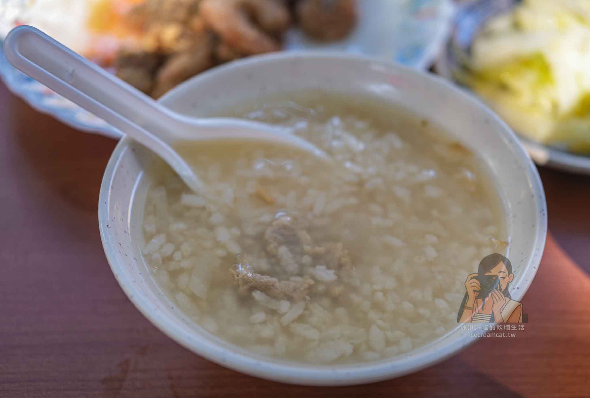 葉家肉粥|大稻埕慈聖宮廟口美食,捷運大橋頭站必吃肉粥與紅燒肉 @冰淇淋貓的軟爛生活 葉家肉粥|大稻埕慈聖宮廟口美食,捷運大橋頭站必吃肉粥與紅燒肉 @冰淇淋貓的軟爛生活