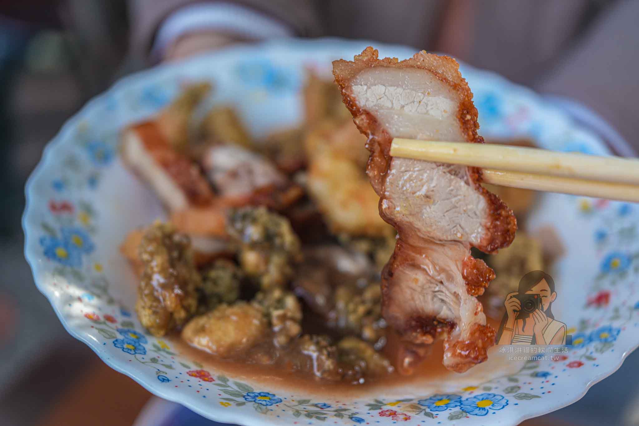 葉家肉粥｜大稻埕慈聖宮廟口美食，捷運大橋頭站必吃肉粥與紅燒肉 @冰淇淋貓的軟爛生活
