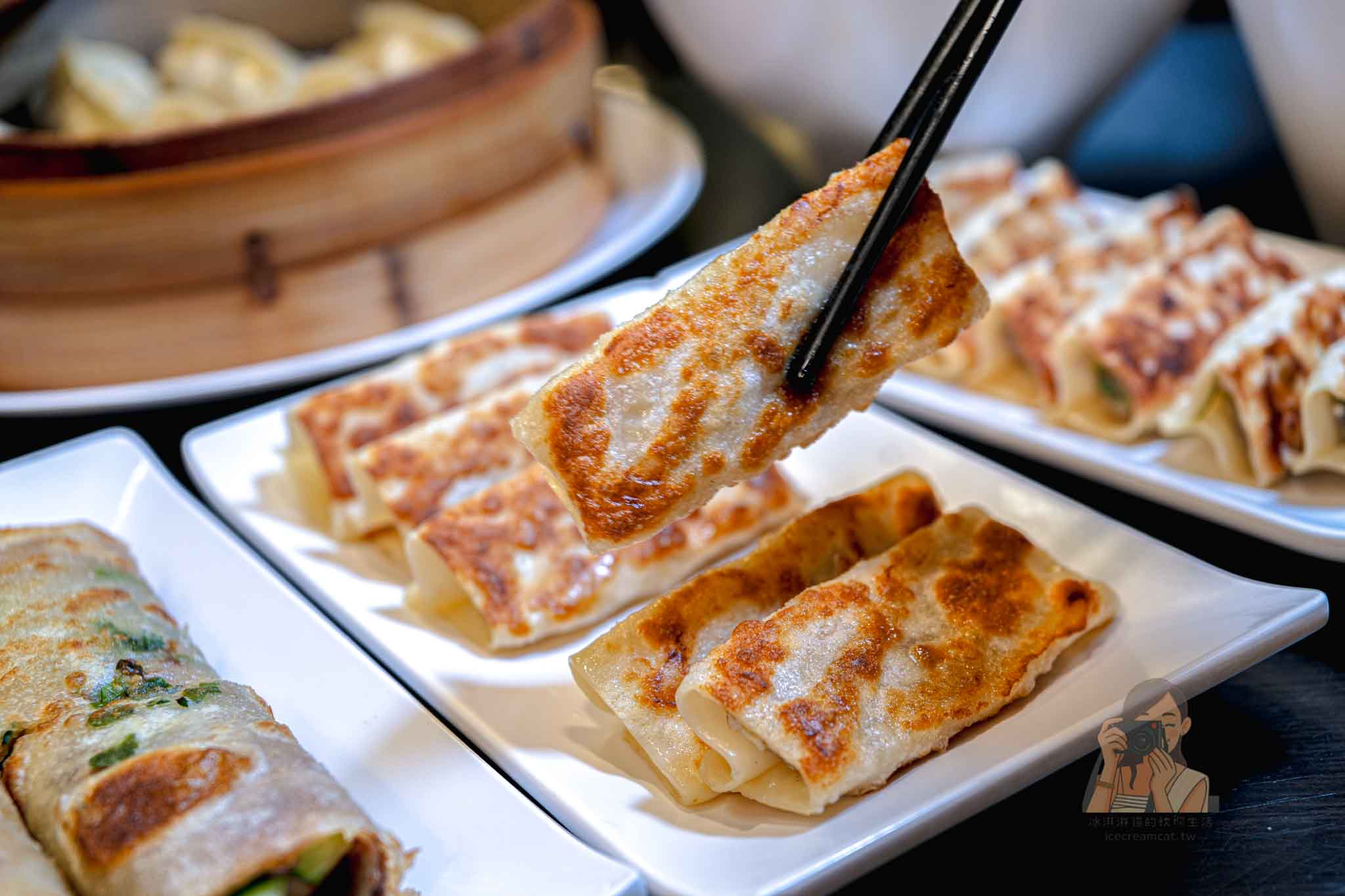 桃園美食｜鼎藏煎餃菜單必吃鍋貼，桃園平價版鼎泰豐人氣麵食 @冰淇淋貓的軟爛生活
