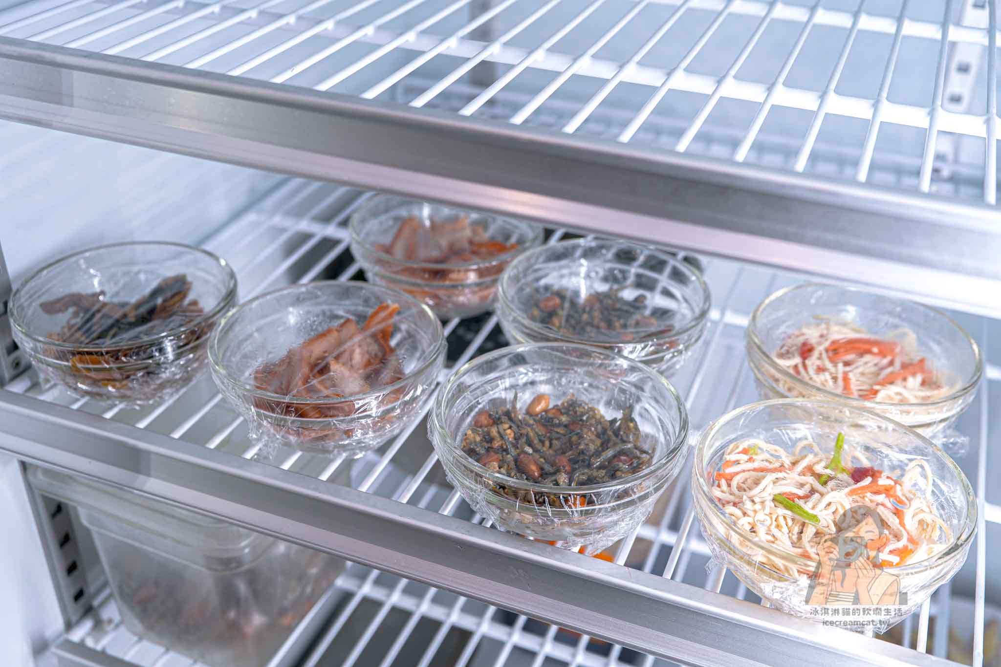 桃園美食｜鼎藏煎餃菜單必吃鍋貼，桃園平價版鼎泰豐人氣麵食 @冰淇淋貓的軟爛生活