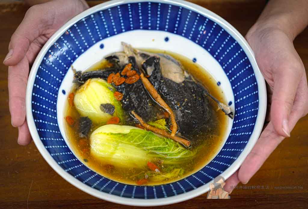 【2026宅配年菜】鬍鬚張年菜推薦，馬躍迎新富滿堂九道年菜組開箱評價菜單價格 @冰淇淋貓的軟爛生活