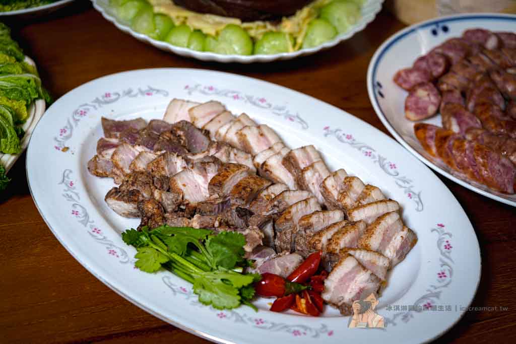 【2026宅配年菜】鬍鬚張年菜推薦，馬躍迎新富滿堂九道年菜組開箱評價菜單價格 @冰淇淋貓的軟爛生活