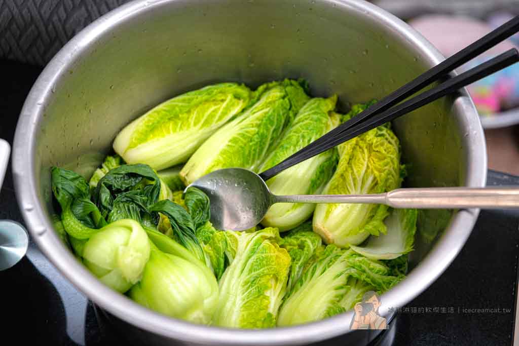 【2026宅配年菜】鬍鬚張年菜推薦，馬躍迎新富滿堂九道年菜組開箱評價菜單價格 @冰淇淋貓的軟爛生活