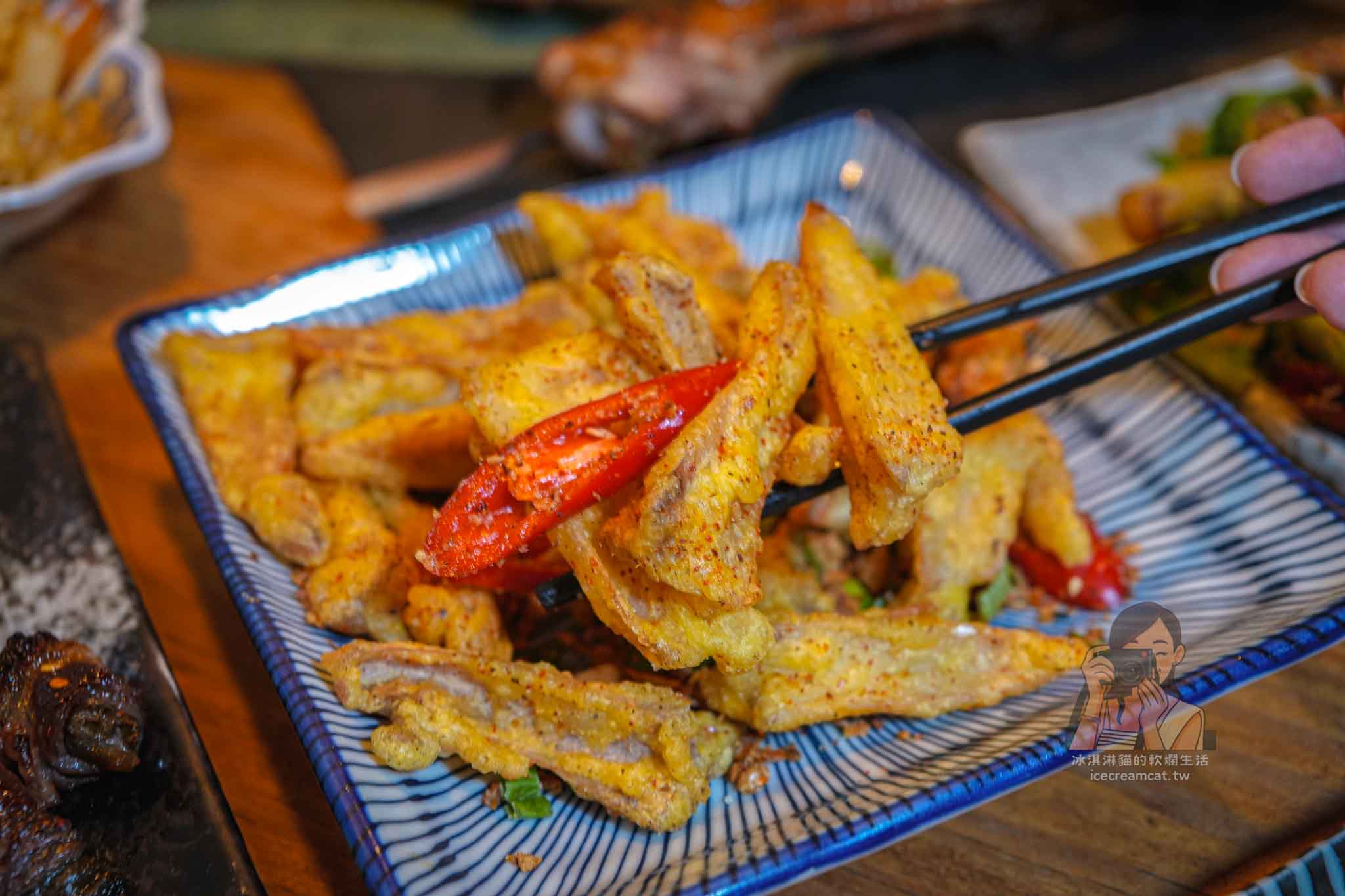 【桃園美食】小料理食事處｜桃園後站必吃日料居酒屋，高評價串燒＋生魚片，宵夜聚餐首選 @冰淇淋貓的軟爛生活